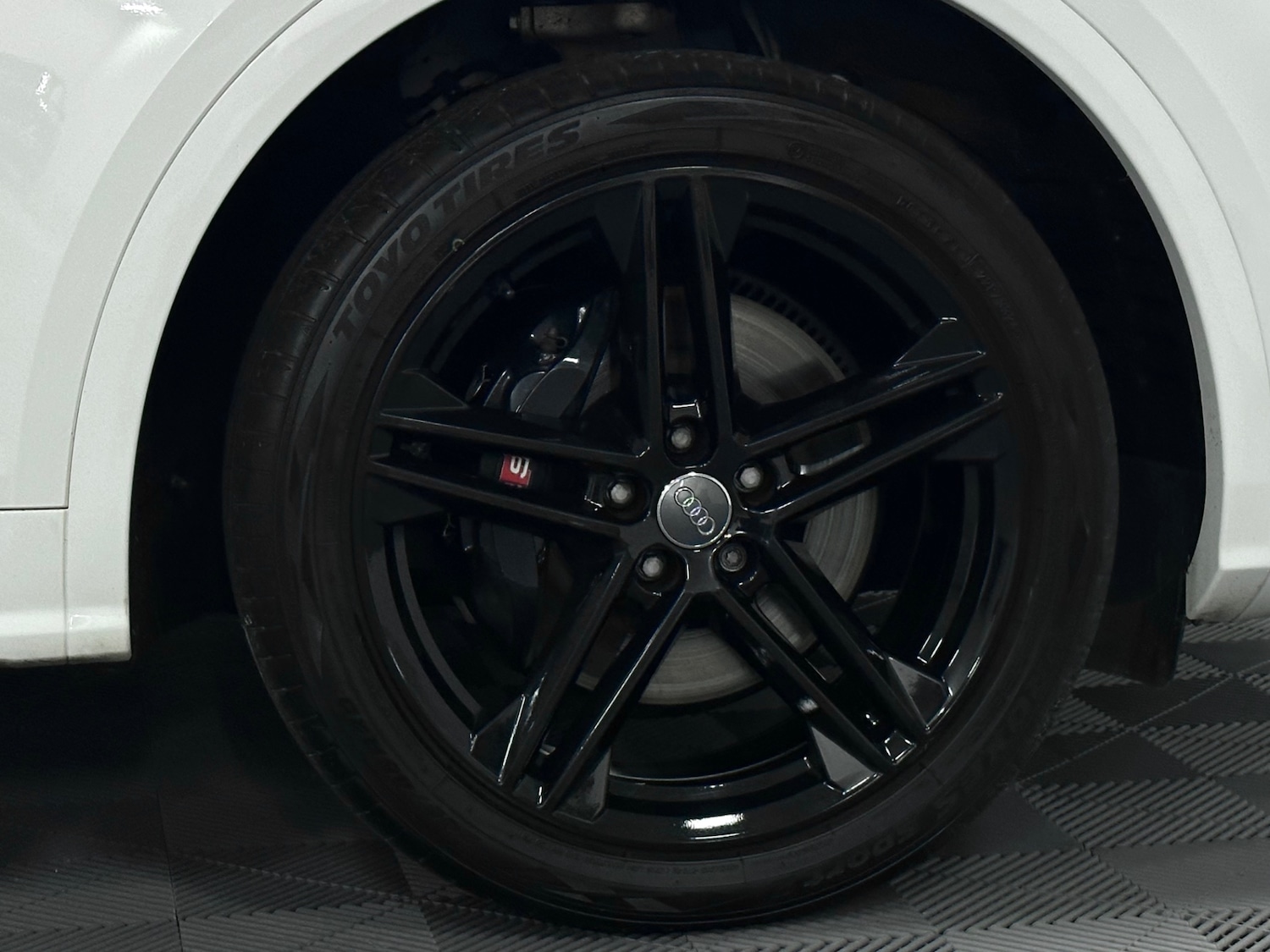 Used Audi Q5 2017 for sale - 76542349: Photo 9