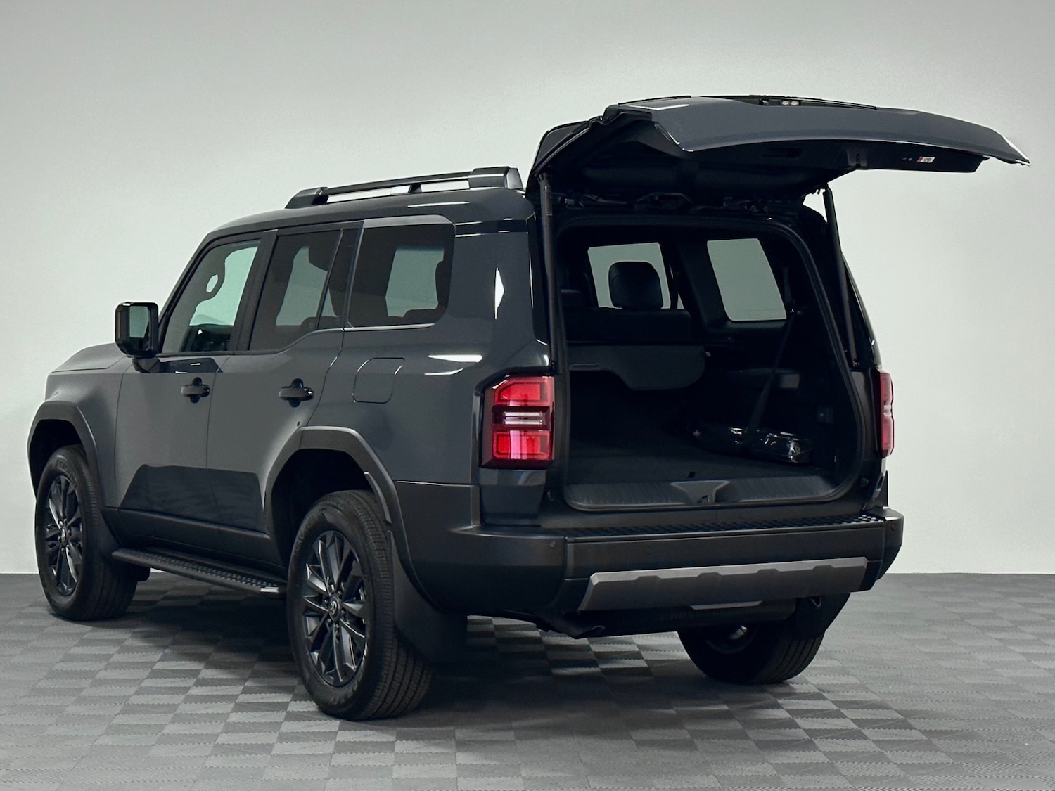 Used Toyota Land Cruiser 2025 for sale - 76321648: Photo 16