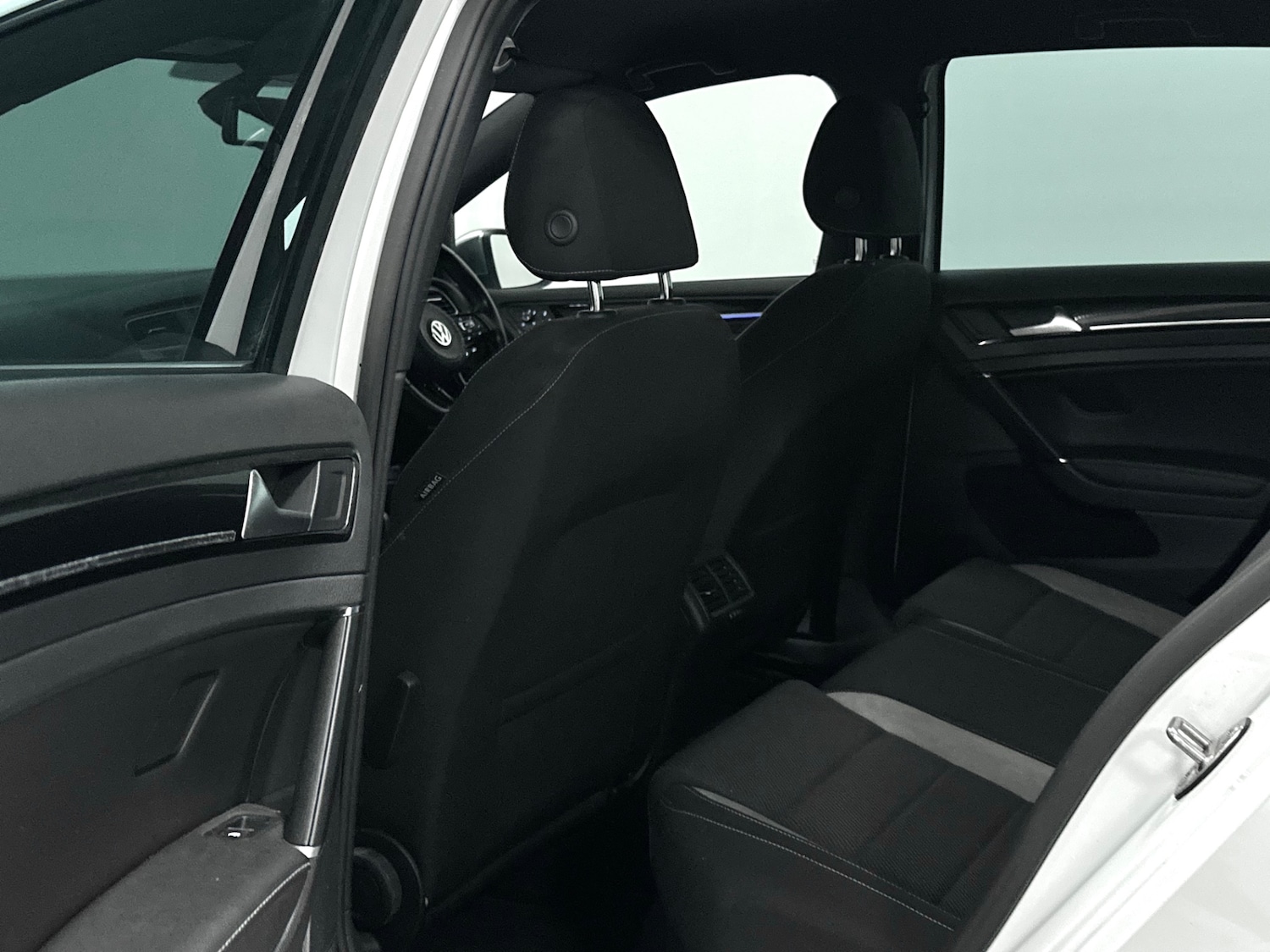 Used Volkswagen Golf 2016 for sale - 76706634: Photo 21