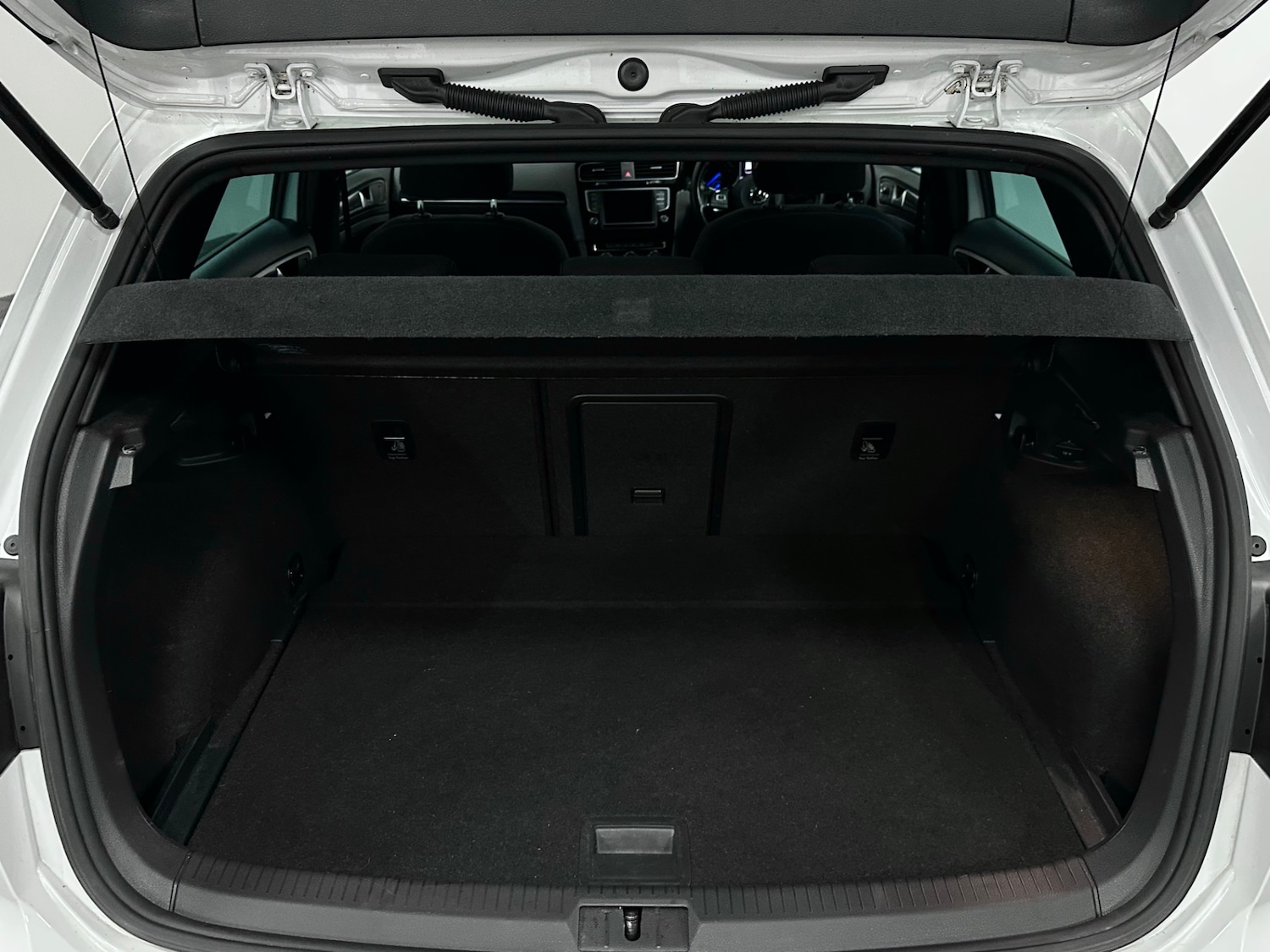 Used Volkswagen Golf 2016 for sale - 76706634: Photo 23