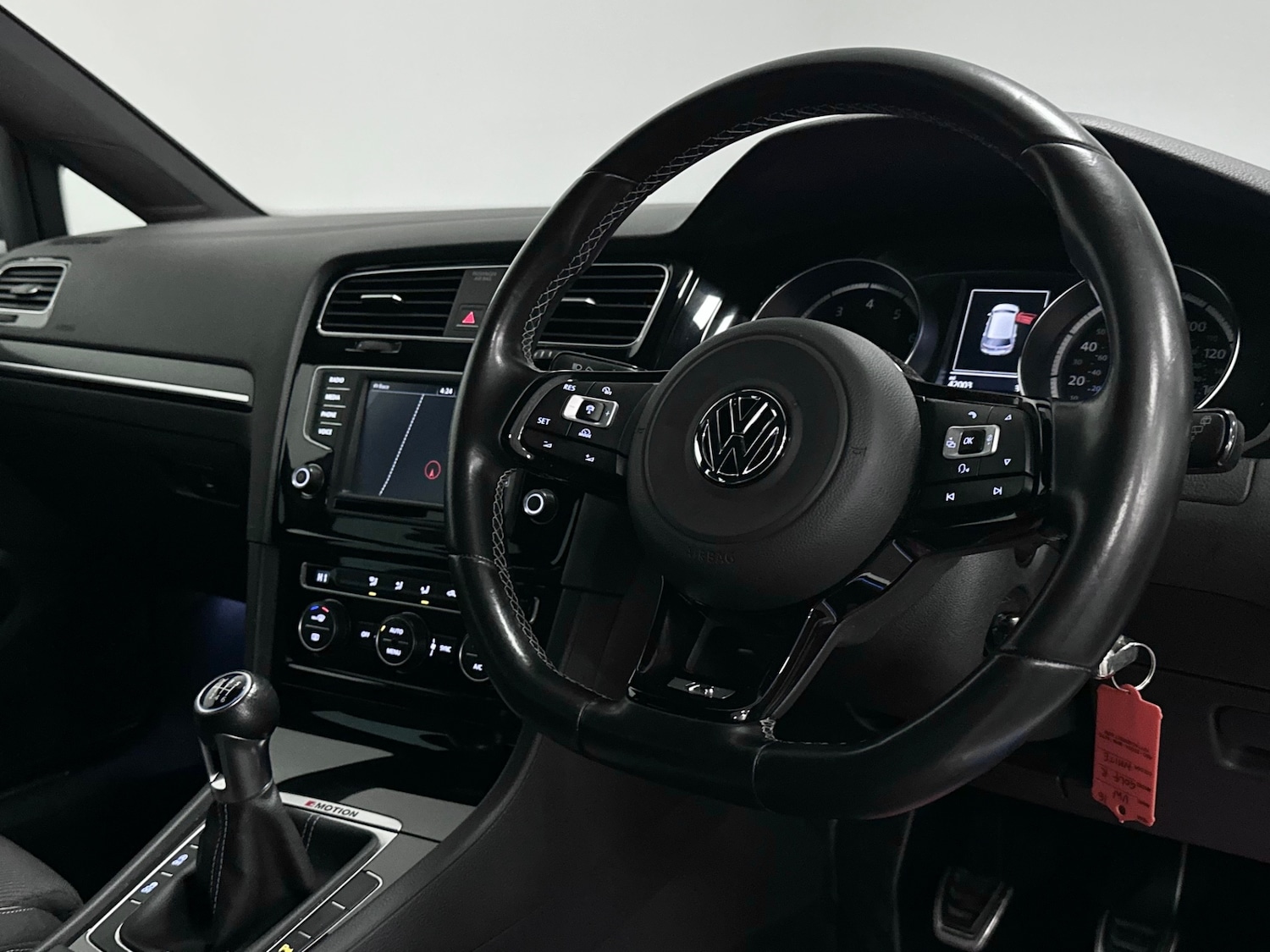 Used Volkswagen Golf 2016 for sale - 76706634: Photo 4