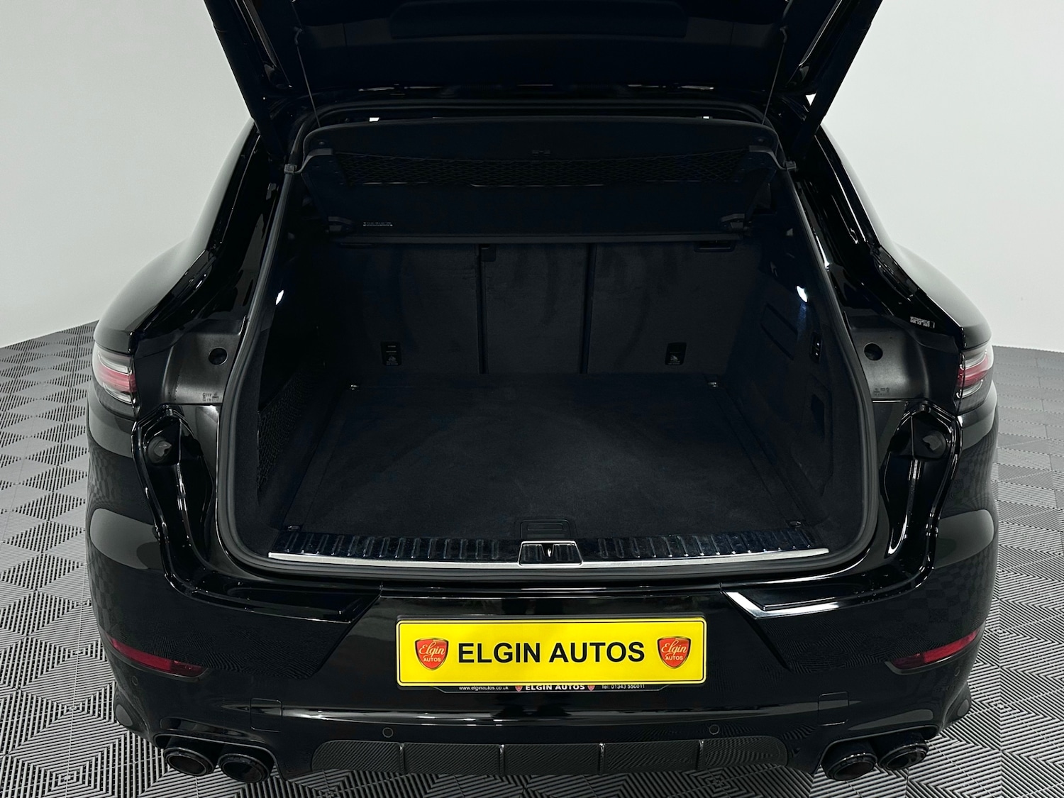 Used Porsche Cayenne 2019 for sale - 76893233: Photo 32