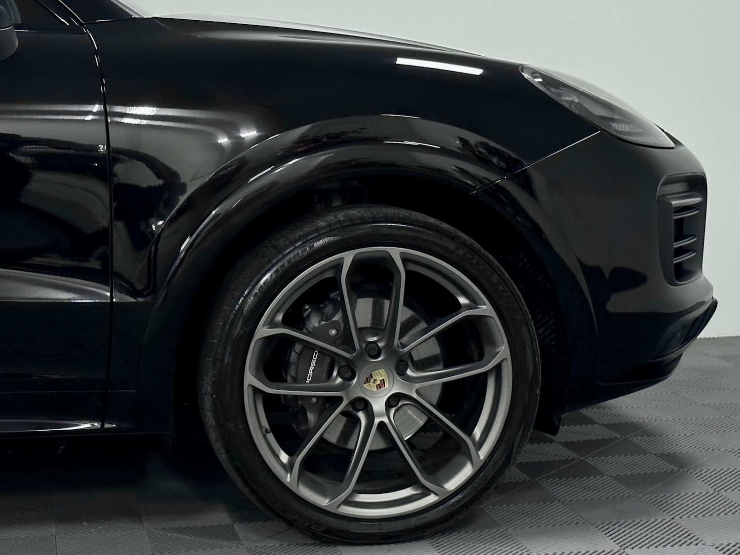 Used Porsche Cayenne 2019 for sale - 76893233: Photo 40