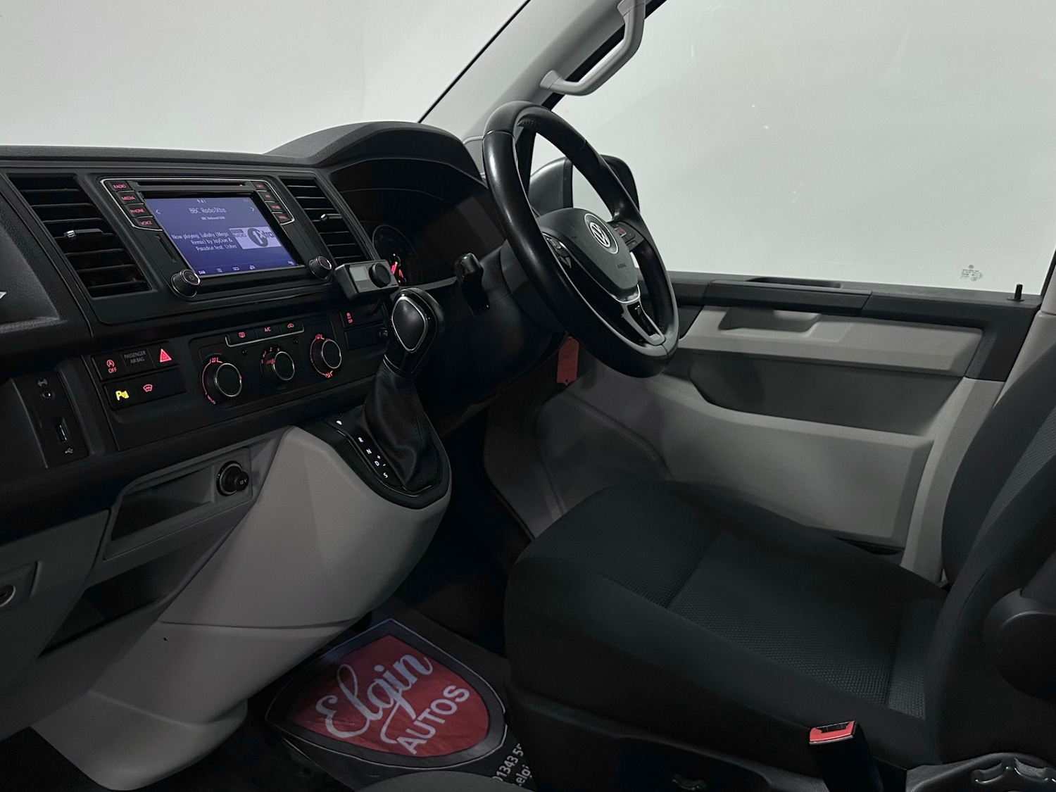 Used Volkswagen Transporter 2019 for sale - 77445992: Photo 22