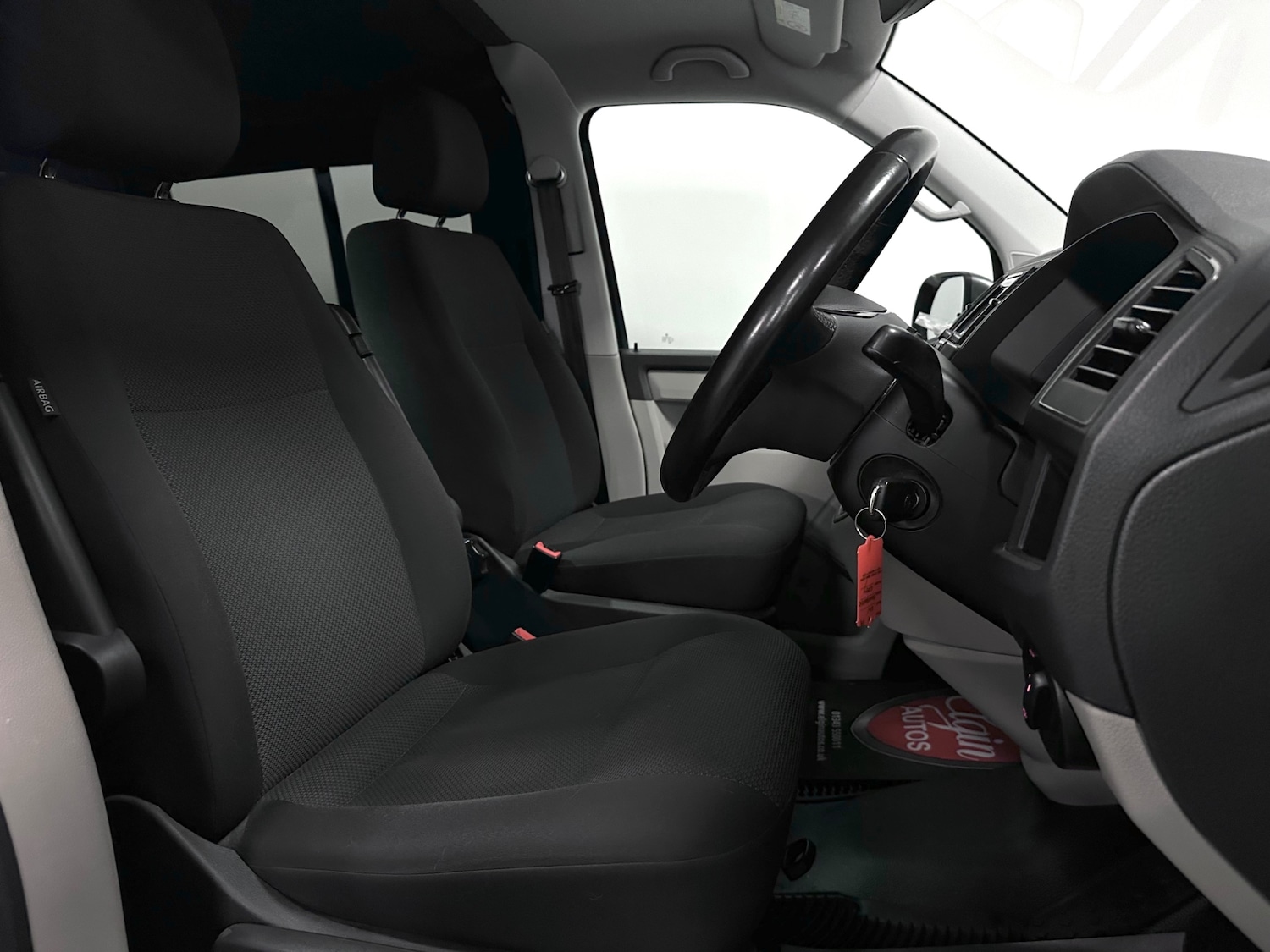 Used Volkswagen Transporter 2019 for sale - 77445992: Photo 5