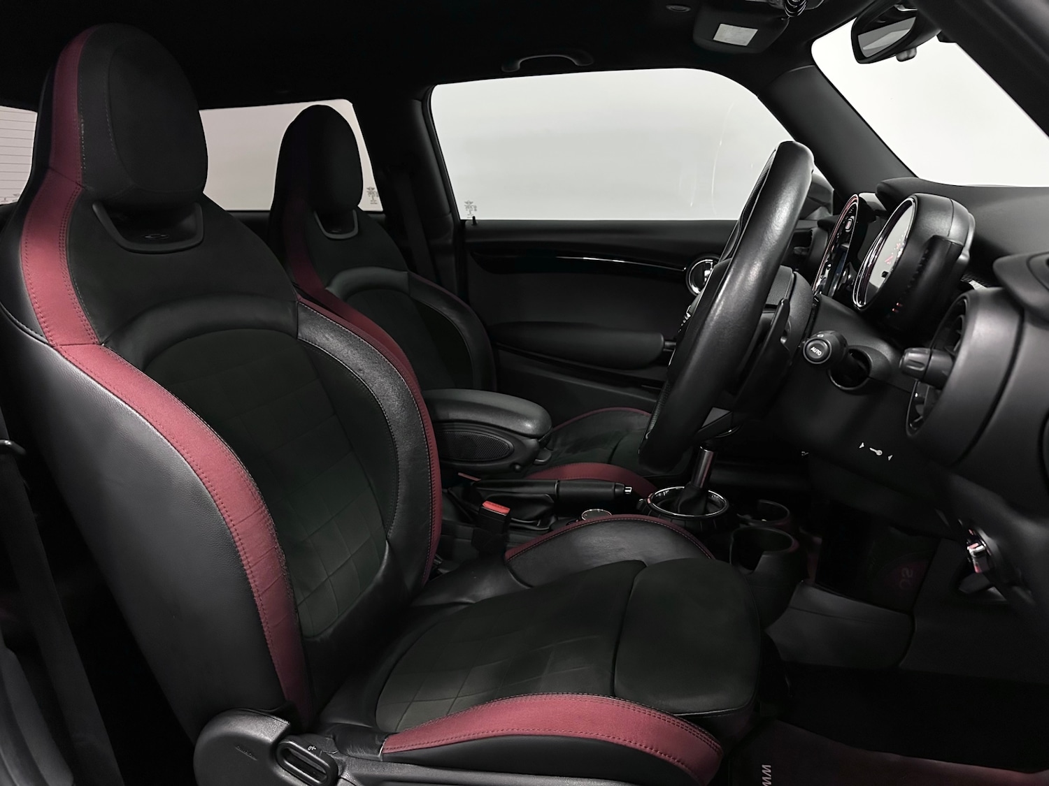 Used MINI Hatch 2015 for sale - 77148560: Photo 5