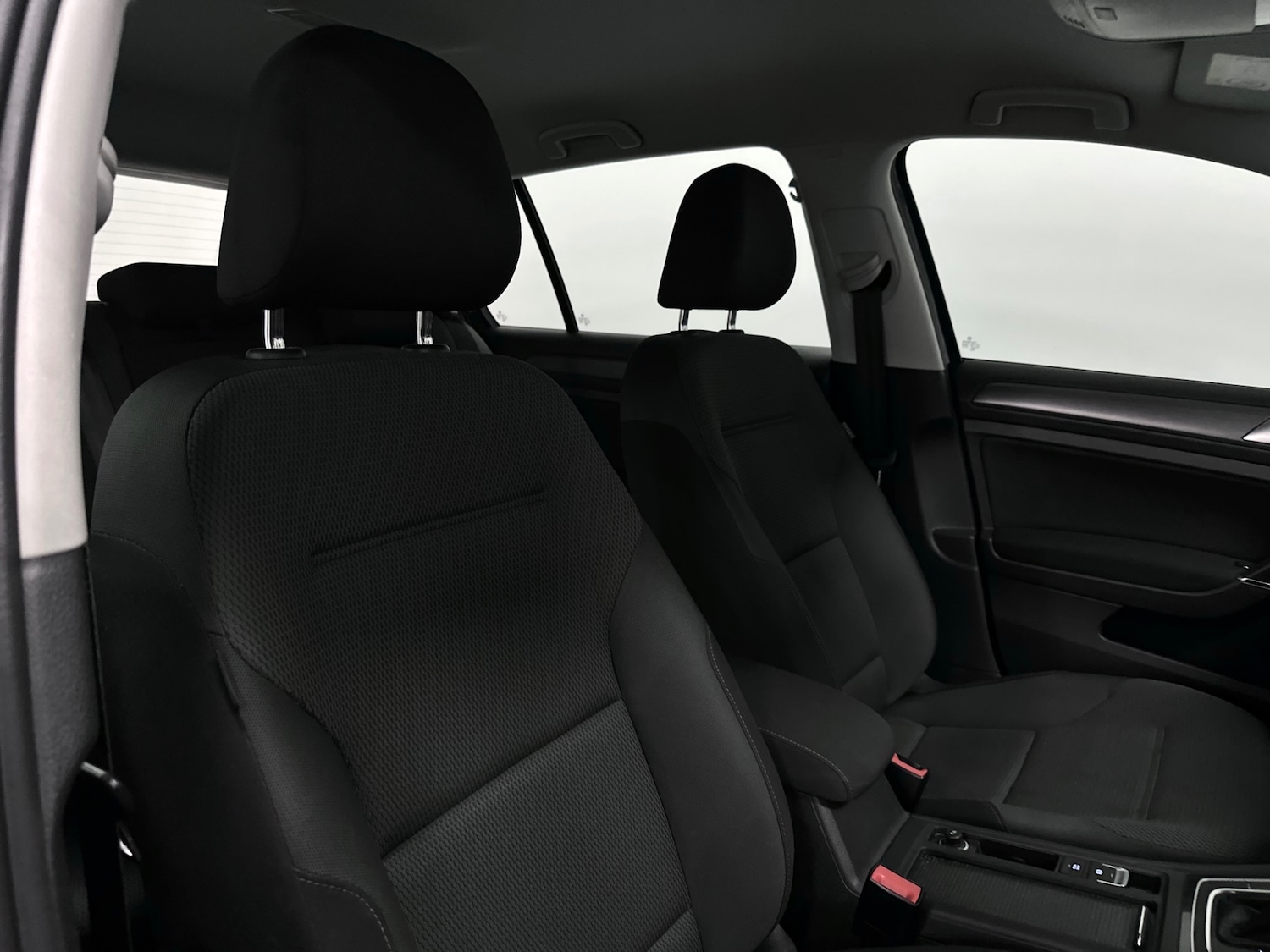 Used Volkswagen Golf 2017 for sale - 76969433: Photo 16