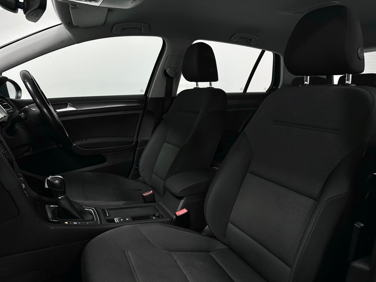 Used Volkswagen Golf 2017 for sale - 76969433: Photo 20