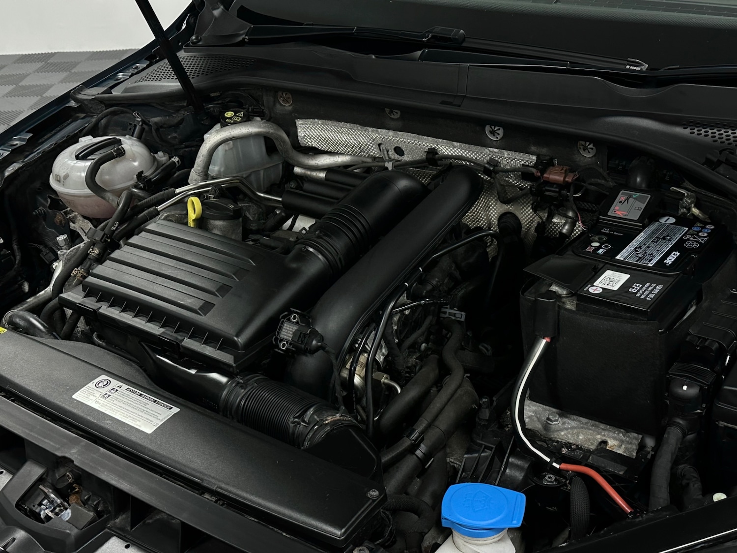 Used Volkswagen Golf 2017 for sale - 76969433: Photo 25