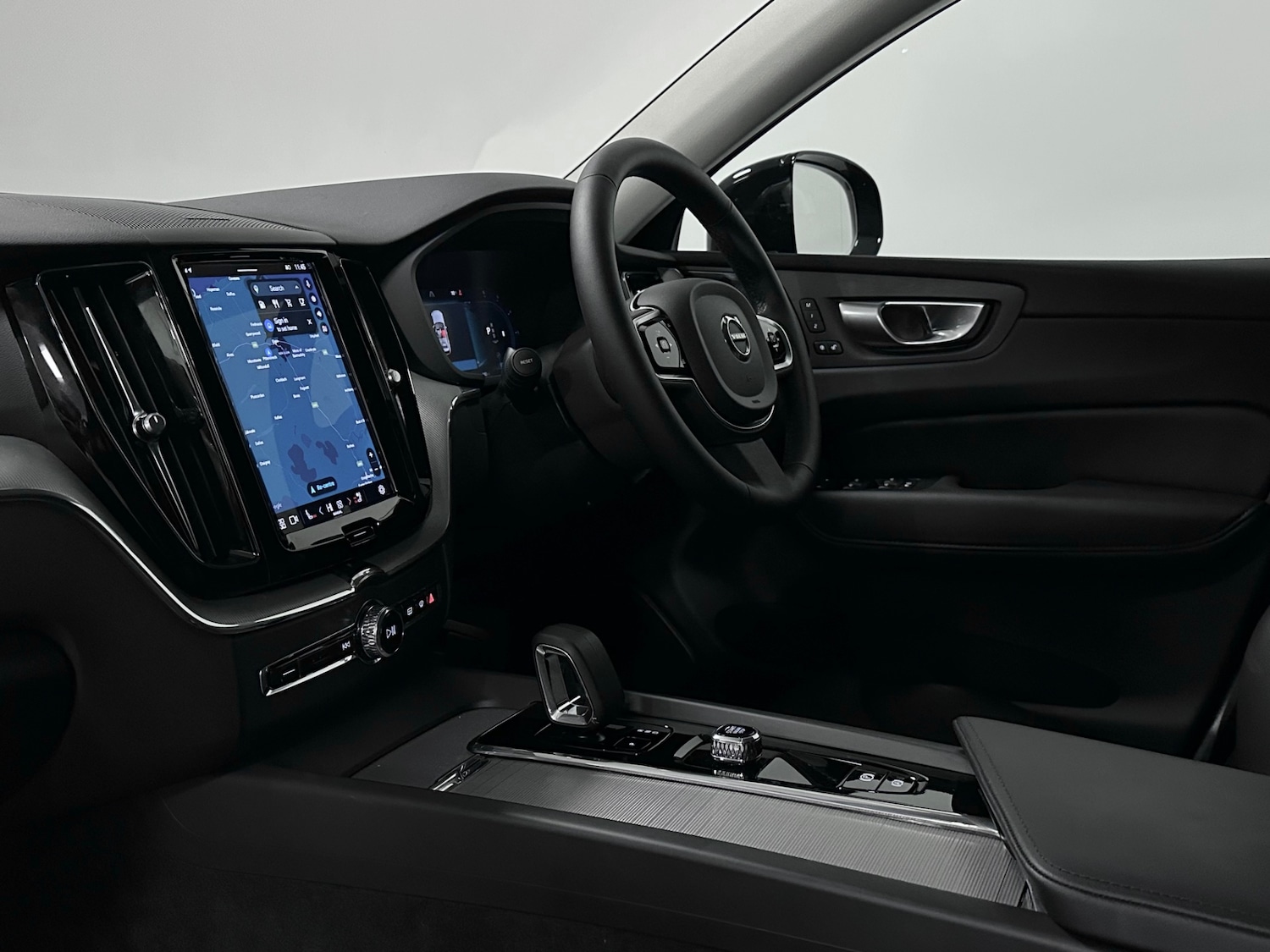 Used Volvo XC60 2023 for sale - 77336063: Photo 19