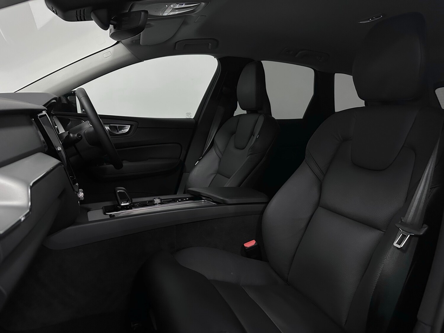 Used Volvo XC60 2023 for sale - 77336063: Photo 20