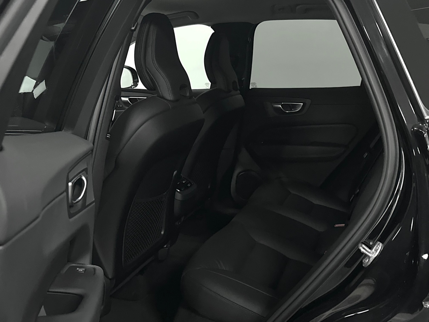 Used Volvo XC60 2023 for sale - 77336063: Photo 25