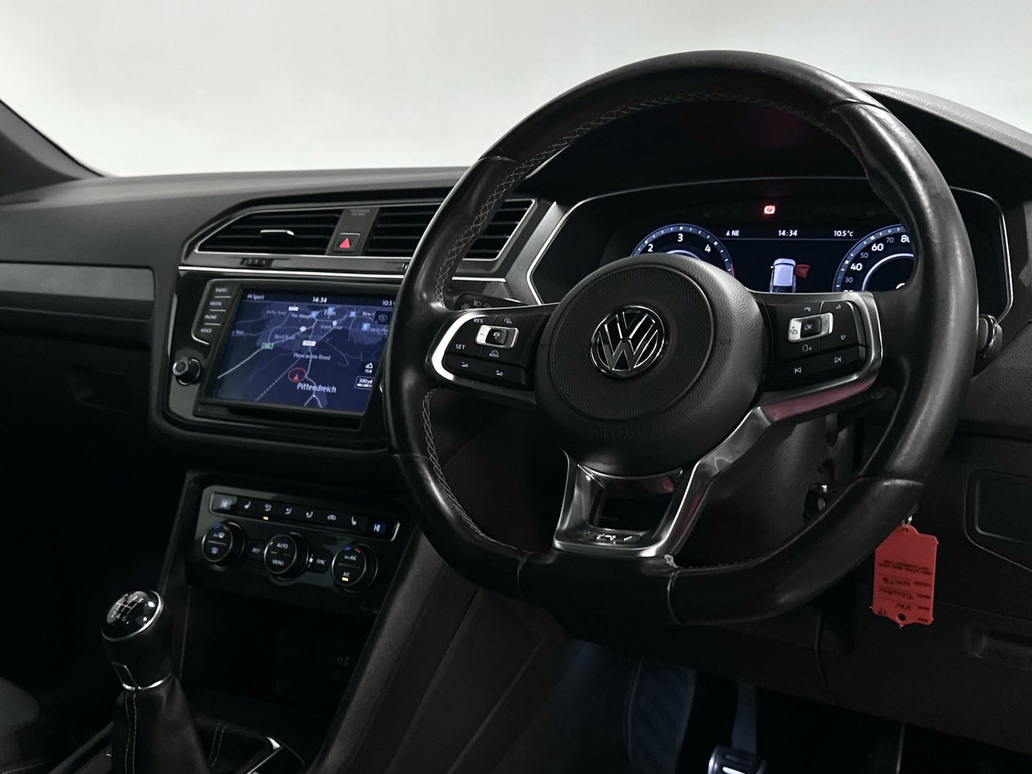 Used Volkswagen Tiguan 2017 for sale - 77578570: Photo 4