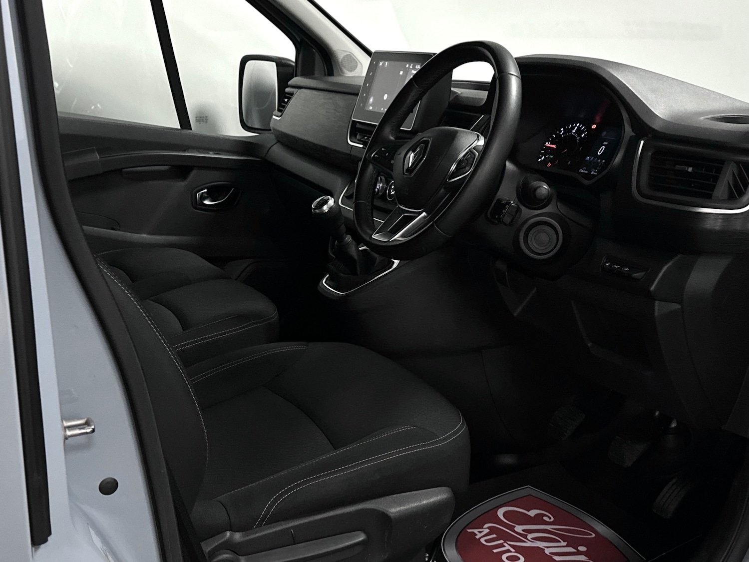 Used Renault Trafic 2022 for sale - 77935237: Photo 11