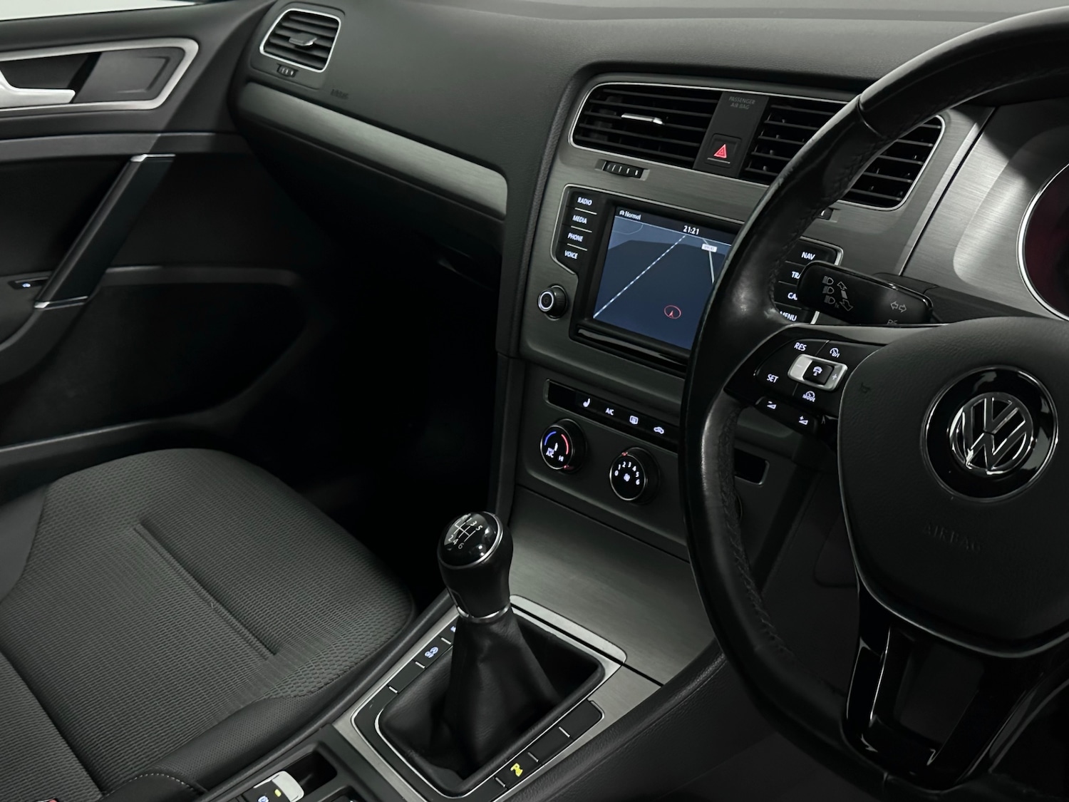 Used Volkswagen Golf 2016 for sale - 76626569: Photo 17