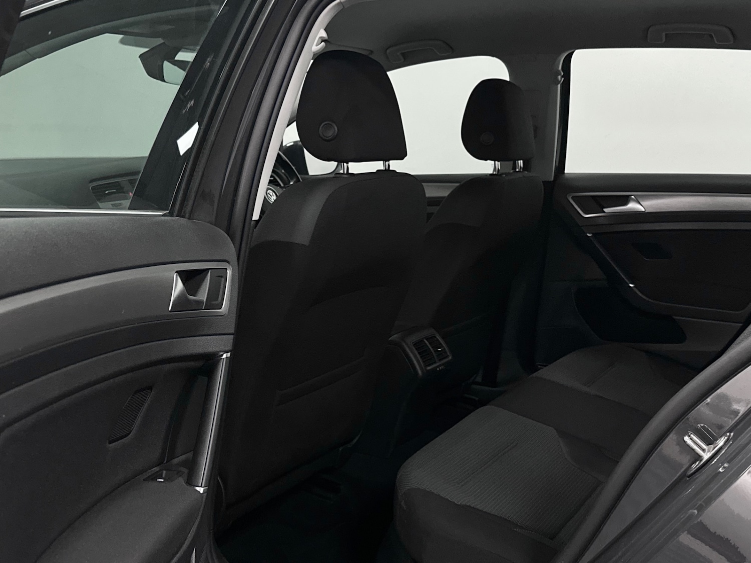 Used Volkswagen Golf 2016 for sale - 76626569: Photo 21