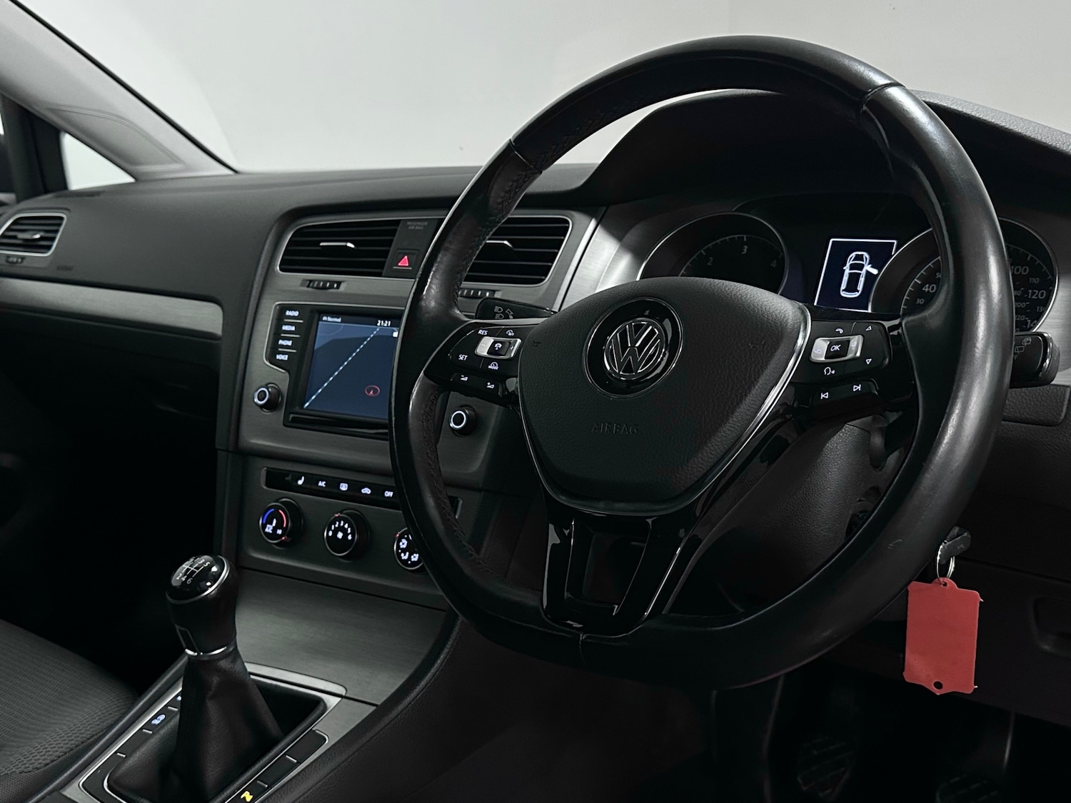 Used Volkswagen Golf 2016 for sale - 76626569: Photo 4