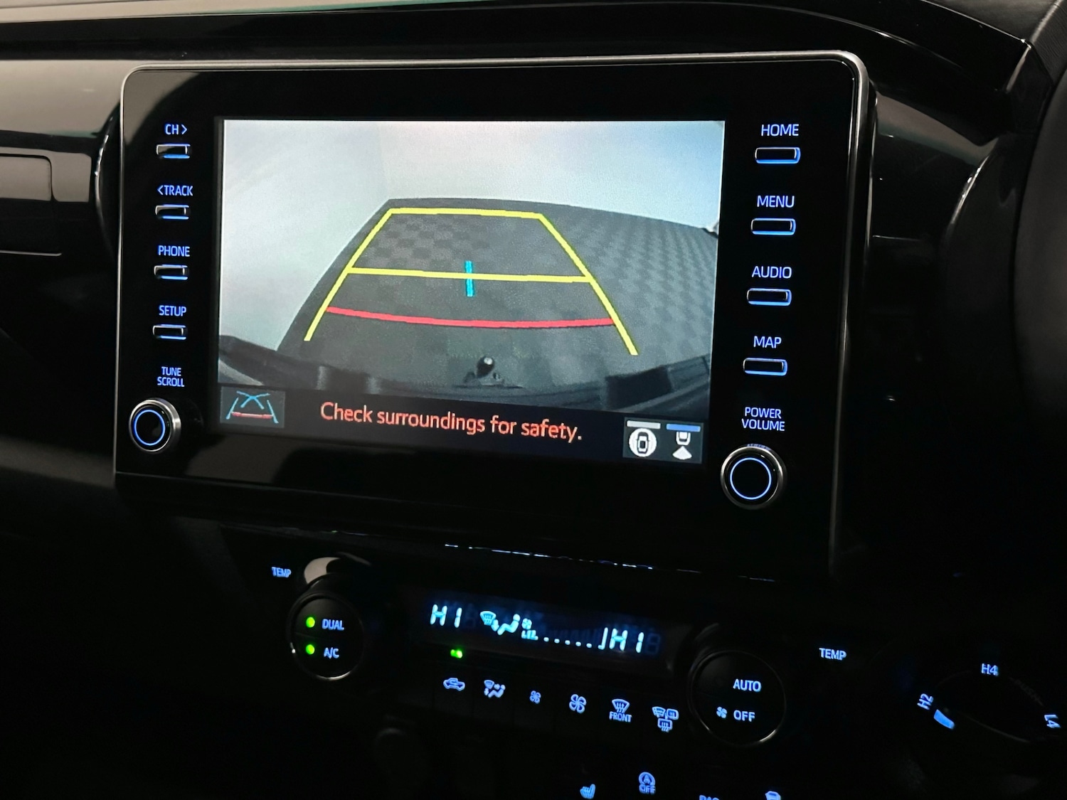 Used Toyota Hilux 2022 for sale - 76693481: Photo 19