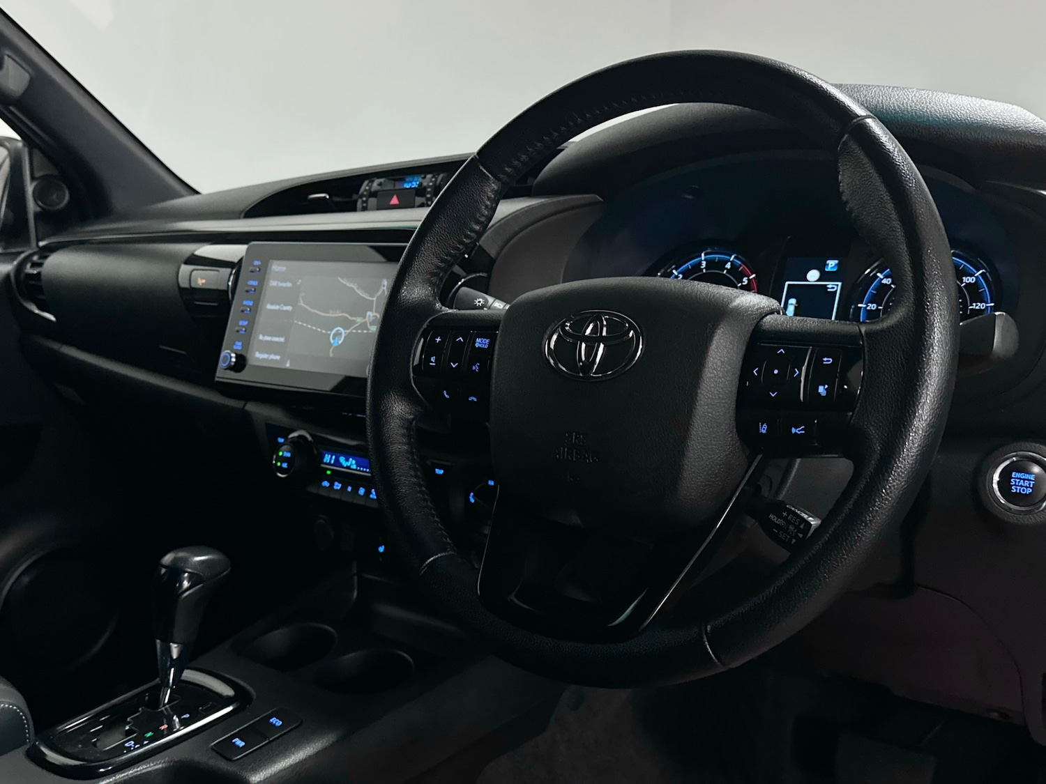 Used Toyota Hilux 2022 for sale - 76693481: Photo 4