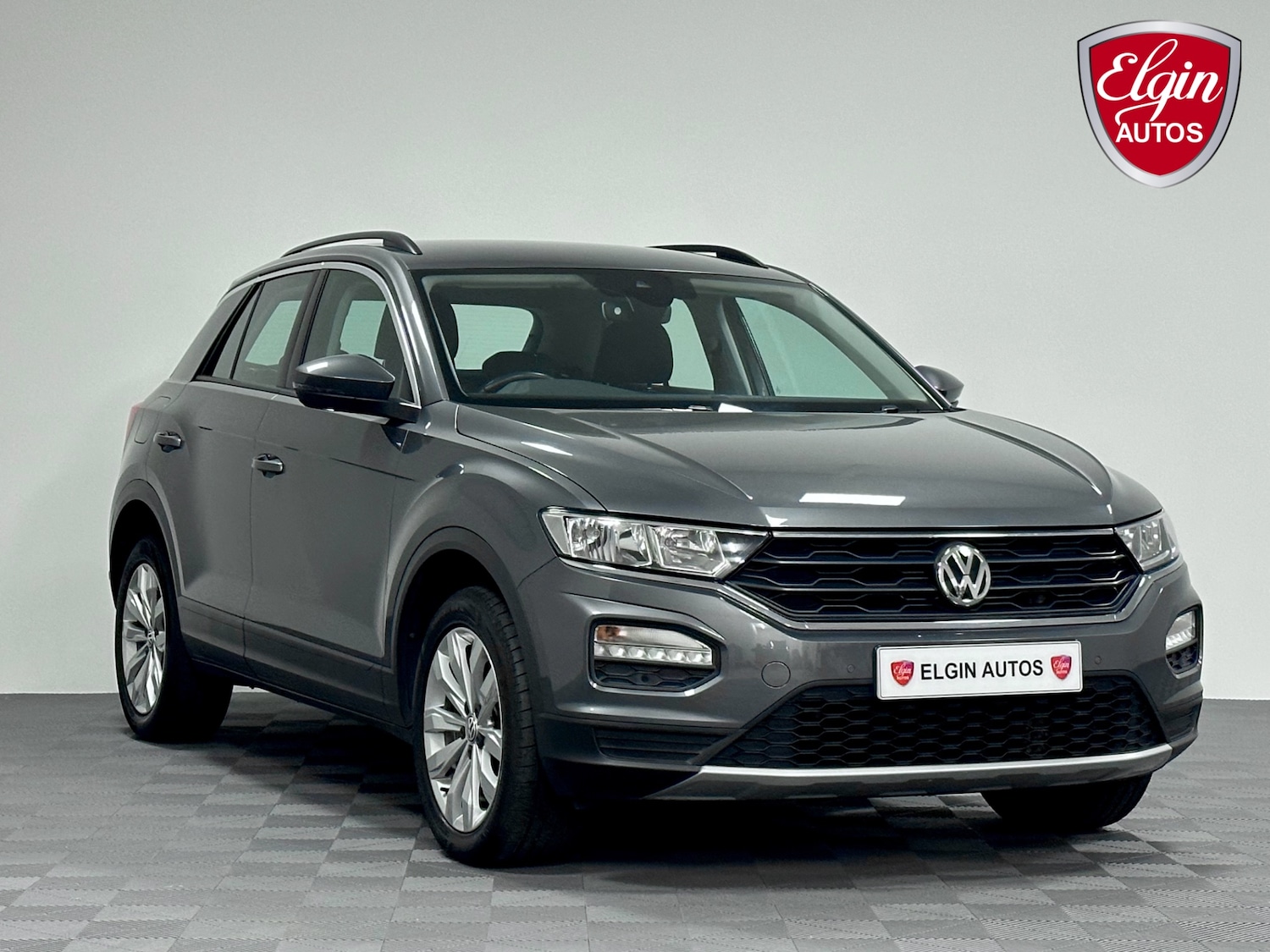 Used Volkswagen T-Roc 2018 for sale - 76461933: Photo 1