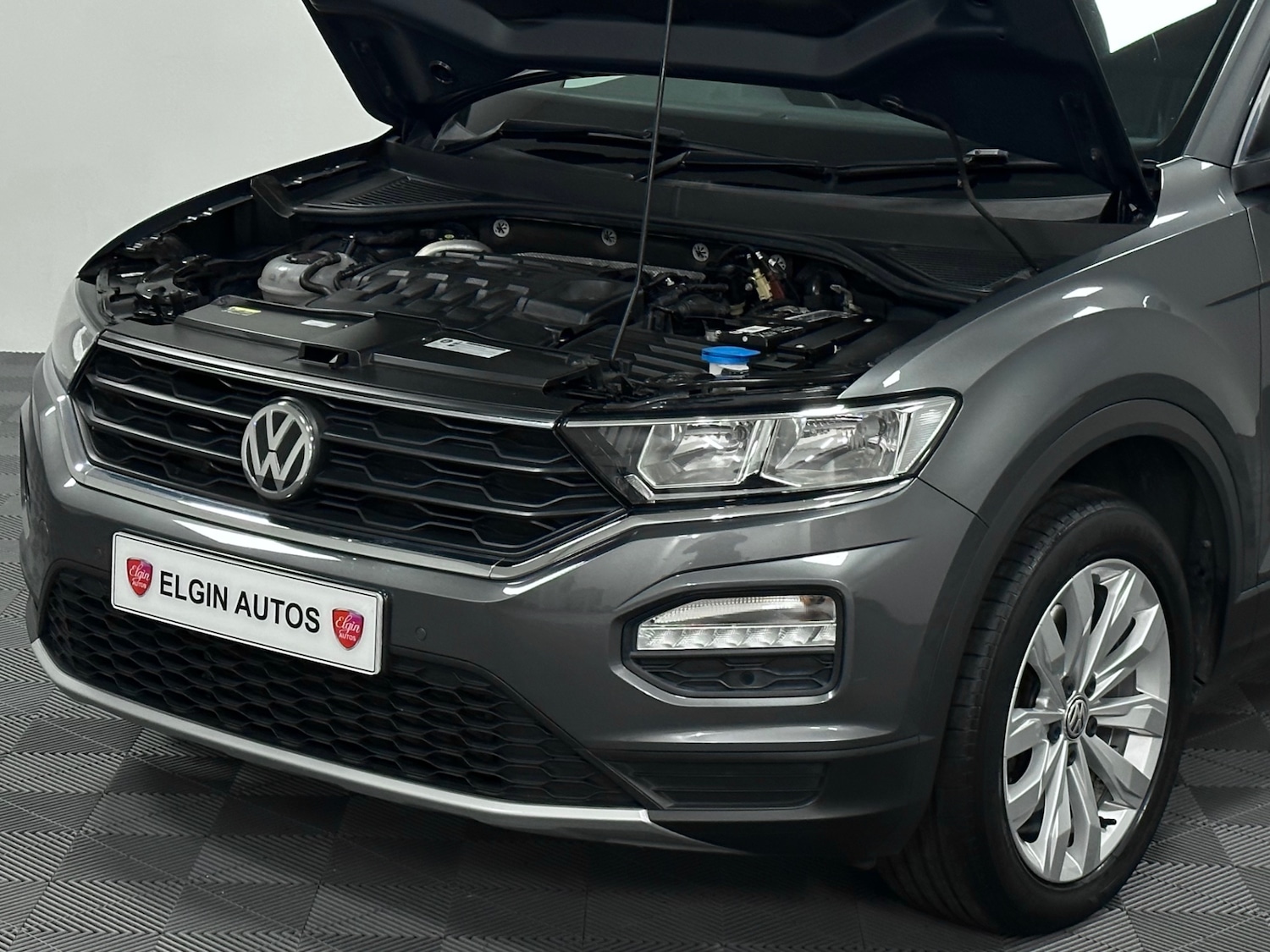 Used Volkswagen T-Roc 2018 for sale - 76461933: Photo 10