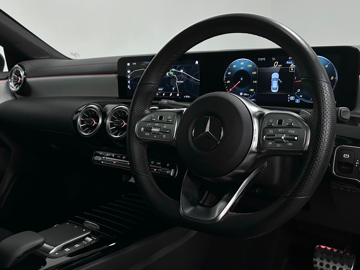 Used Mercedes-Benz CLA 2023 for sale - 76132991: Photo 4
