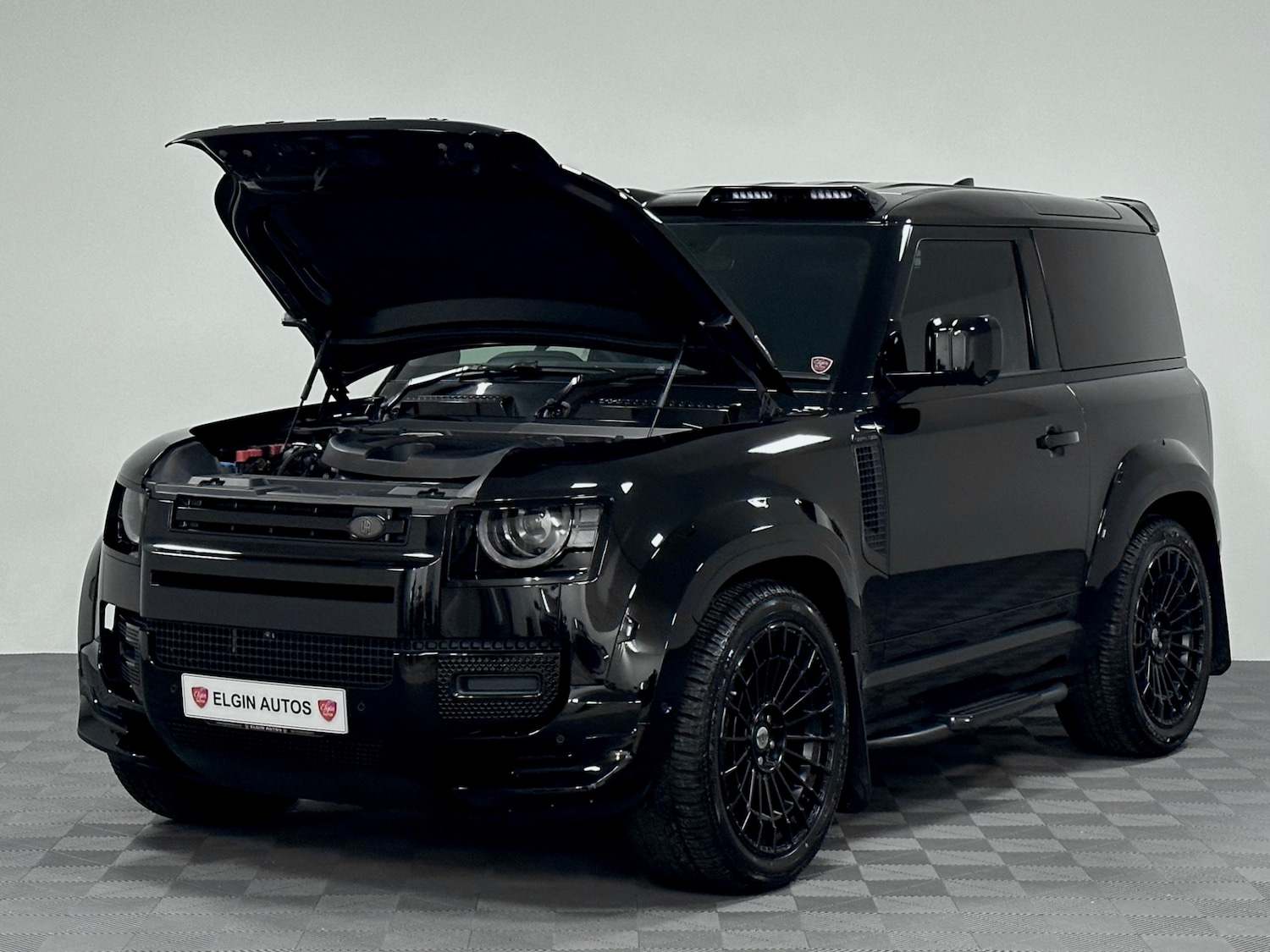 Used Land Rover Defender 90 2025 for sale - 77001269: Photo 10