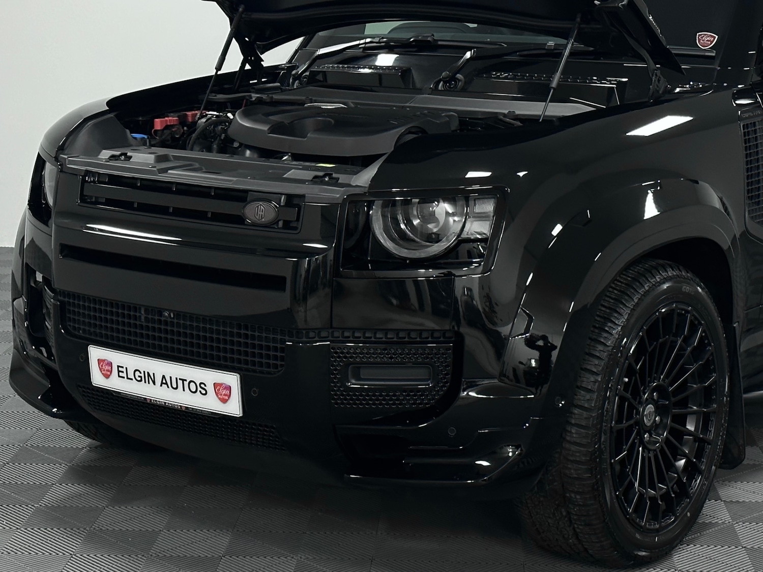 Used Land Rover Defender 90 2025 for sale - 77001269: Photo 25