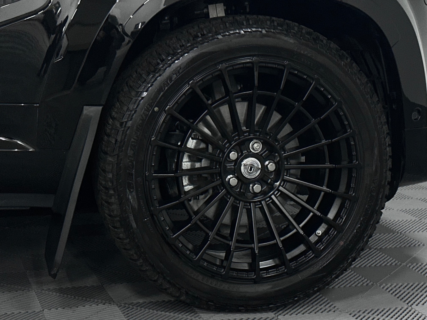 Used Land Rover Defender 90 2025 for sale - 77001269: Photo 9