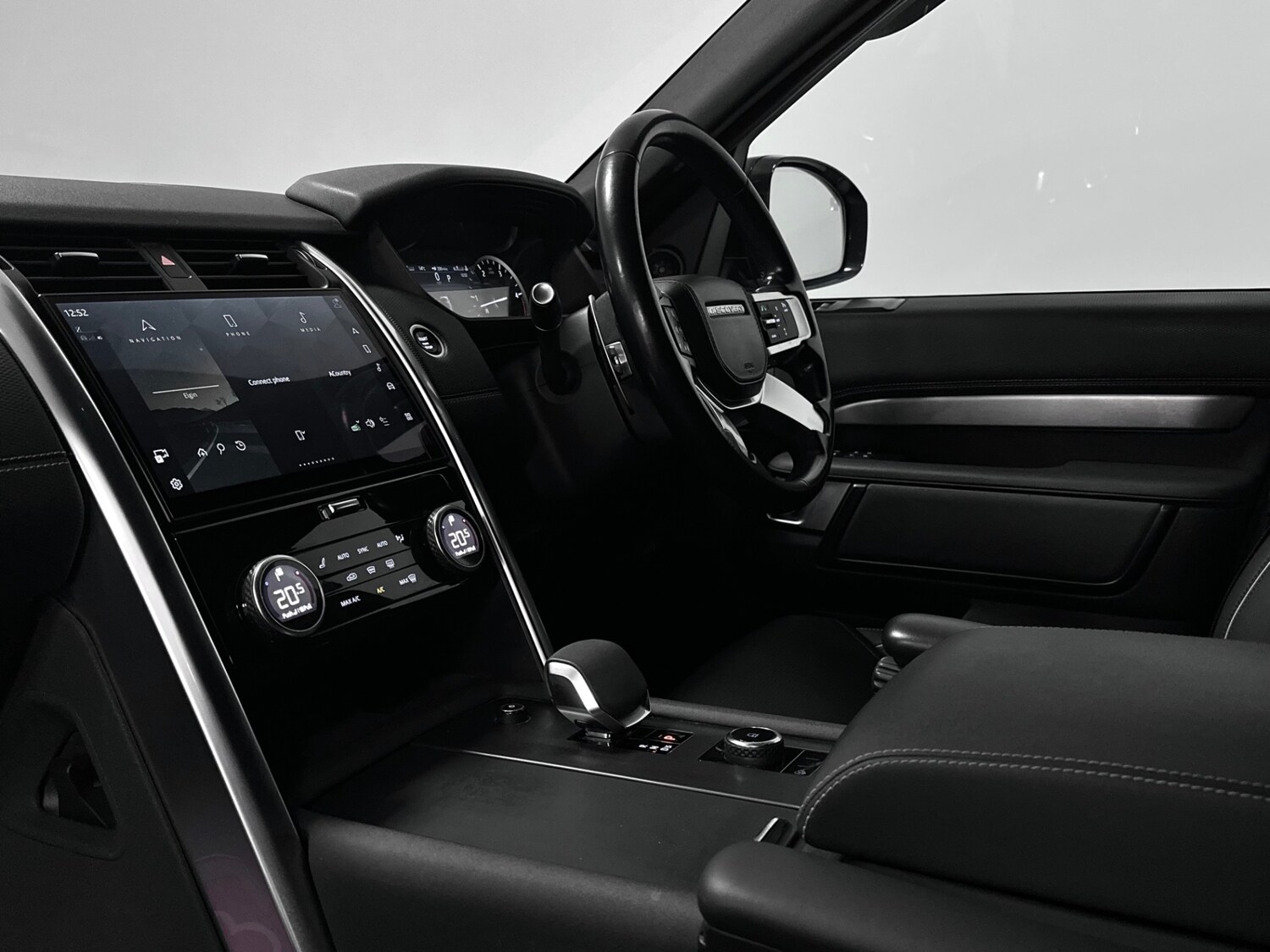 Used Land Rover Discovery 2022 for sale - 77935238: Photo 21