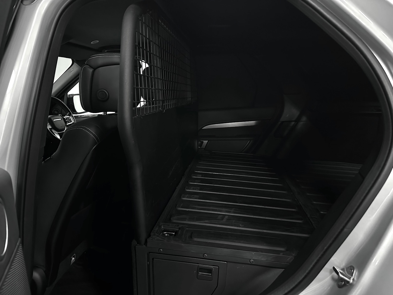 Used Land Rover Discovery 2022 for sale - 77935238: Photo 24