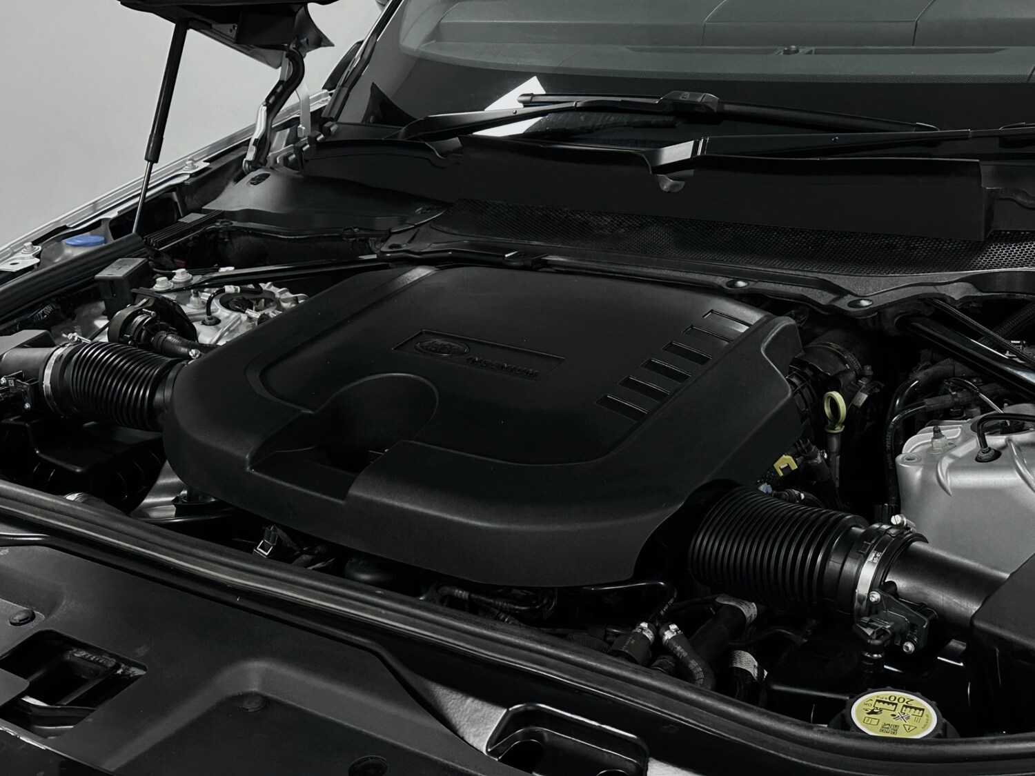 Used Land Rover Discovery 2022 for sale - 77935238: Photo 28