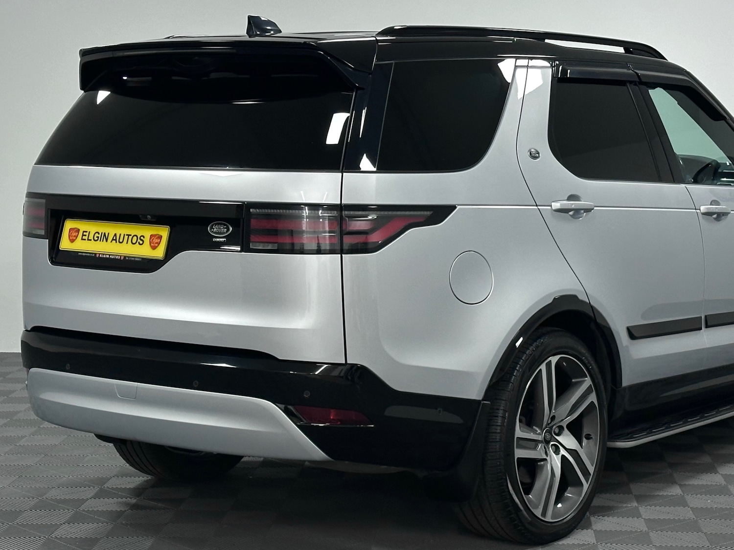 Used Land Rover Discovery 2022 for sale - 77935238: Photo 30