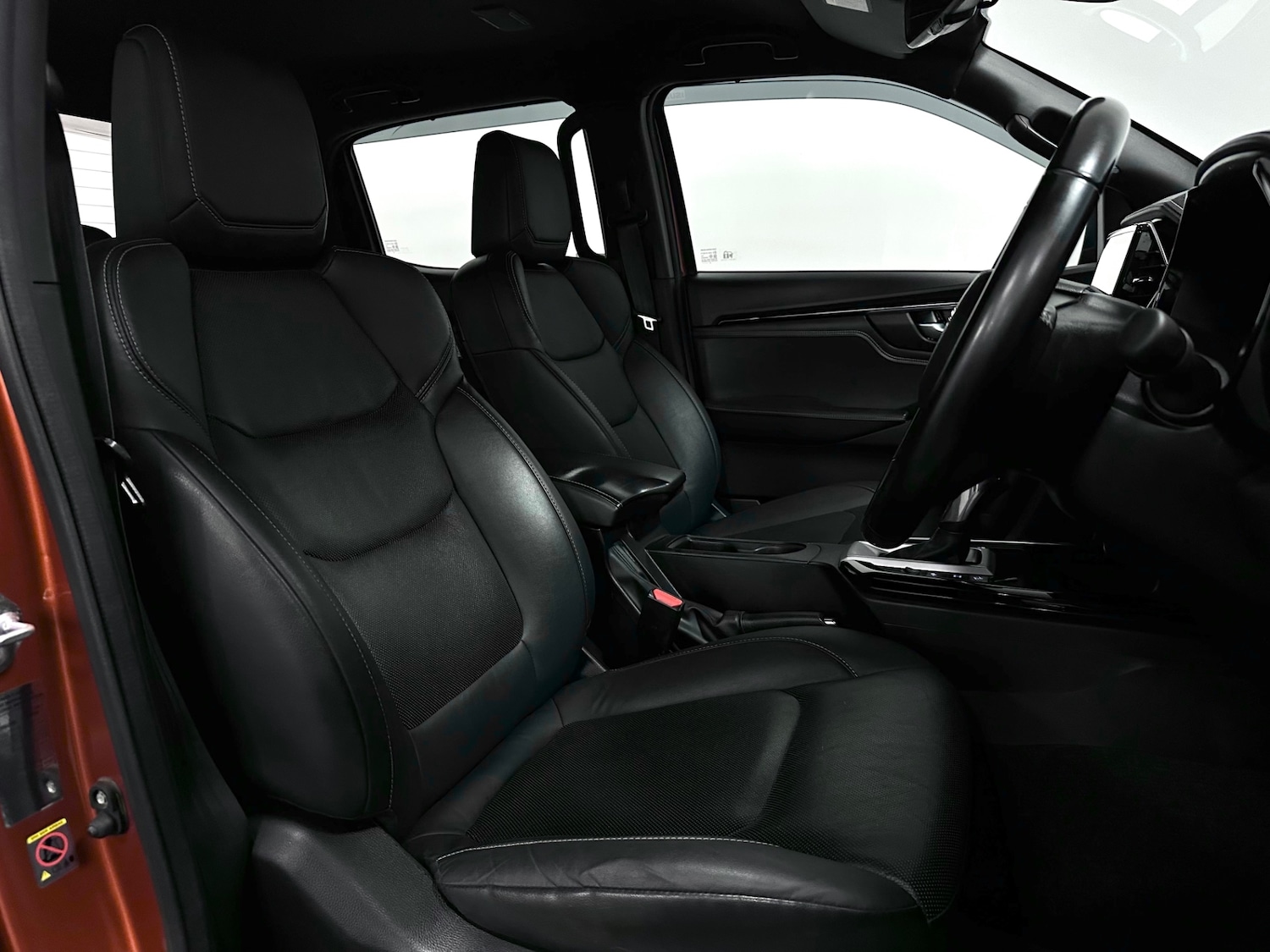 Used Isuzu D-Max 2022 for sale - 76492211: Photo 5