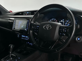 Used Toyota Hilux 2023 for sale - 78326024: Photo