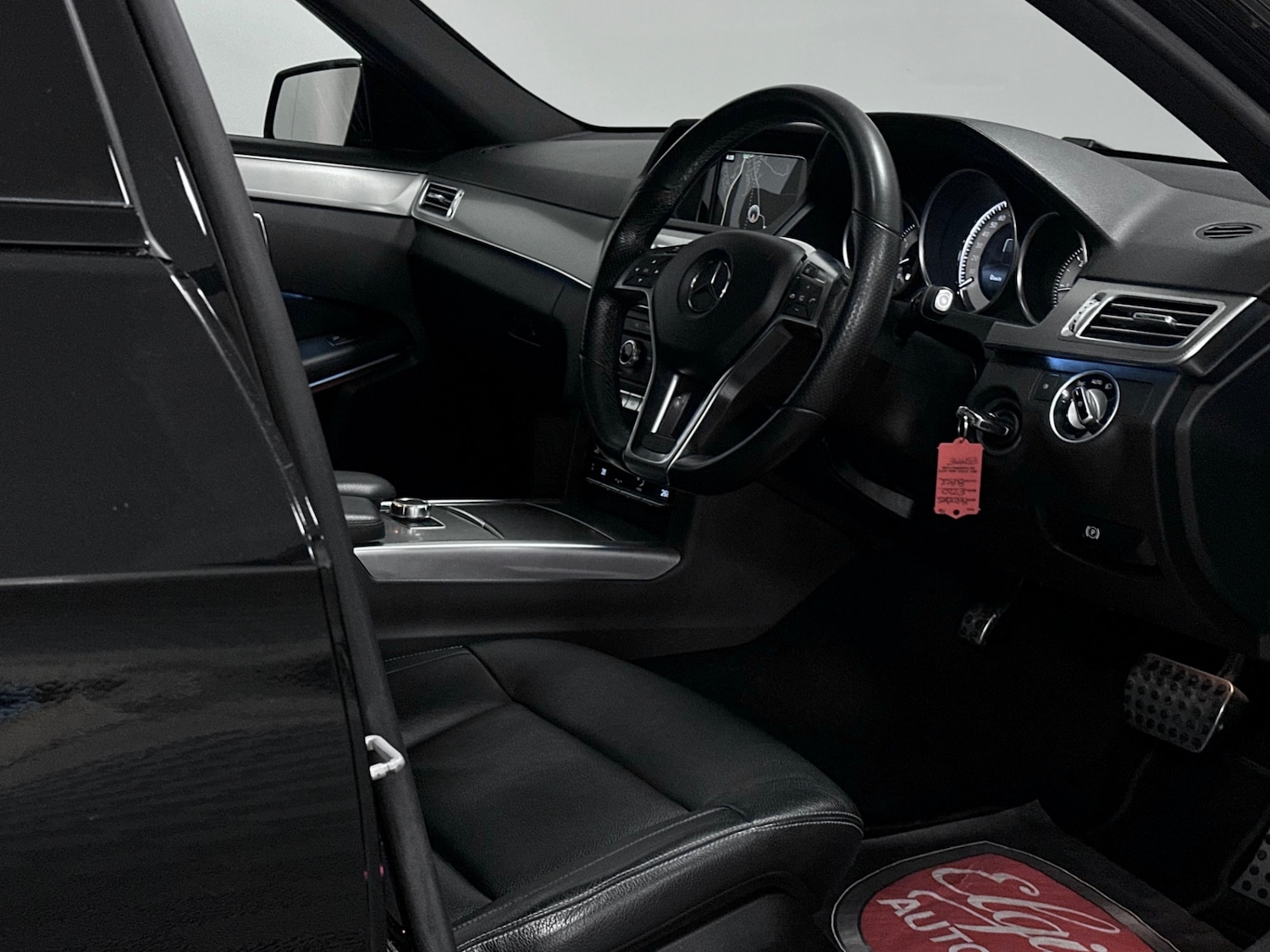 Used Mercedes-Benz E Class 2016 for sale - 77459762: Photo 17