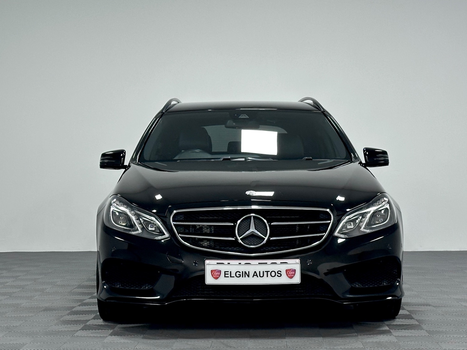 Used Mercedes-Benz E Class 2016 for sale - 77459762: Photo 2