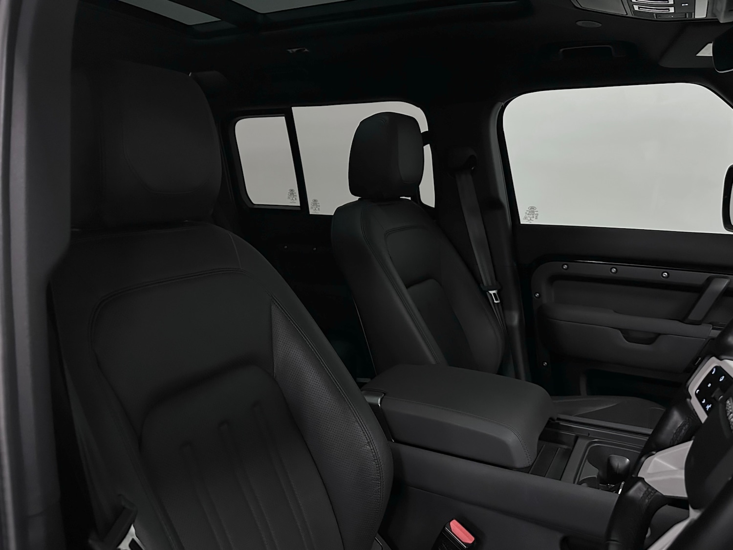 Used Land Rover Defender 110 2021 for sale - 77337919: Photo 19