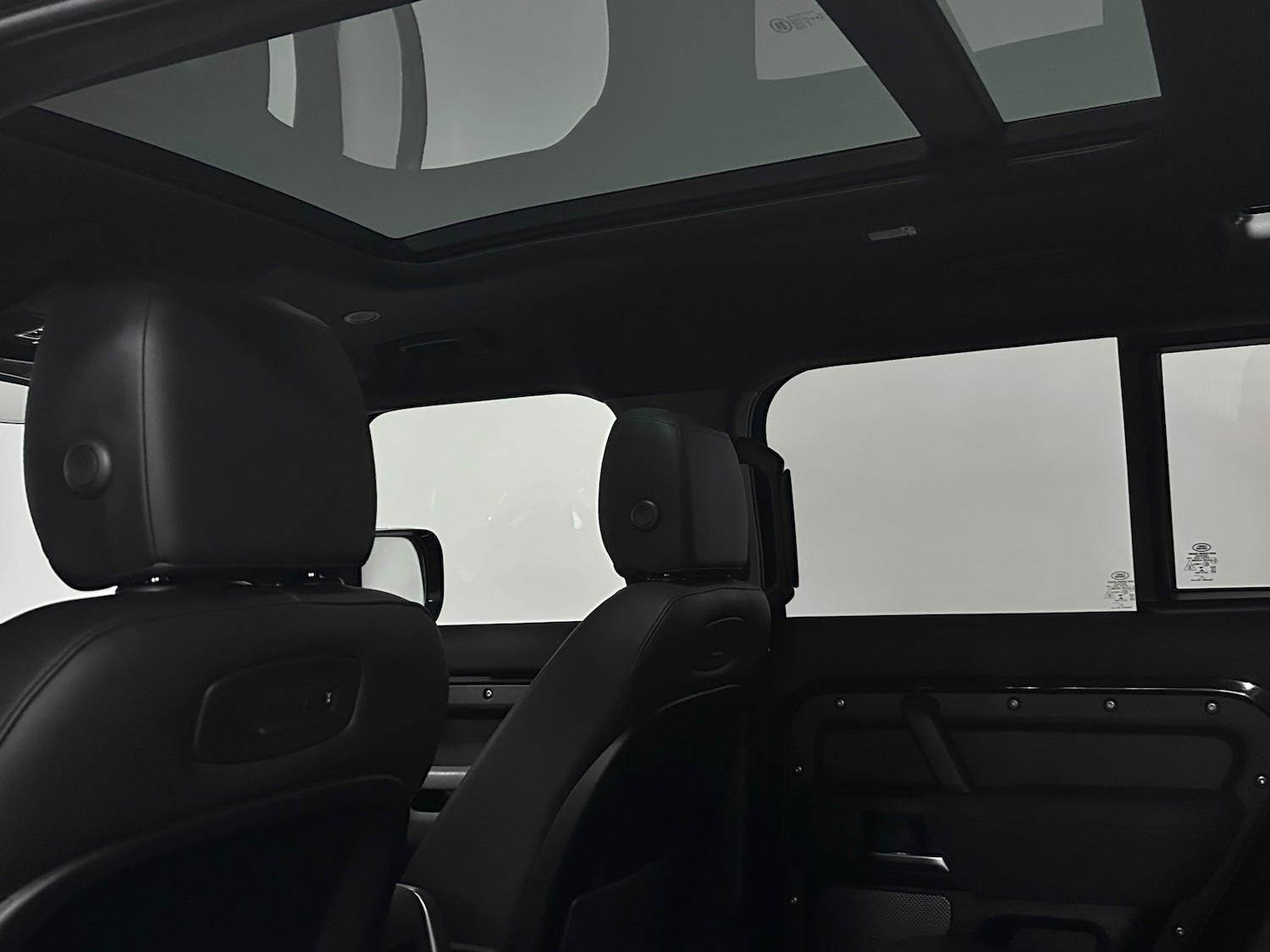 Used Land Rover Defender 110 2021 for sale - 77337919: Photo 24