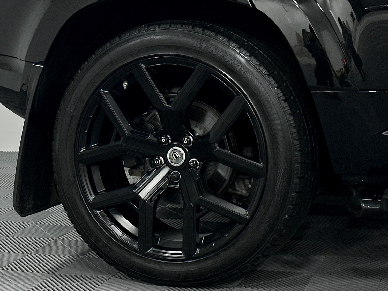 Used Land Rover Defender 110 2021 for sale - 77337919: Photo 38