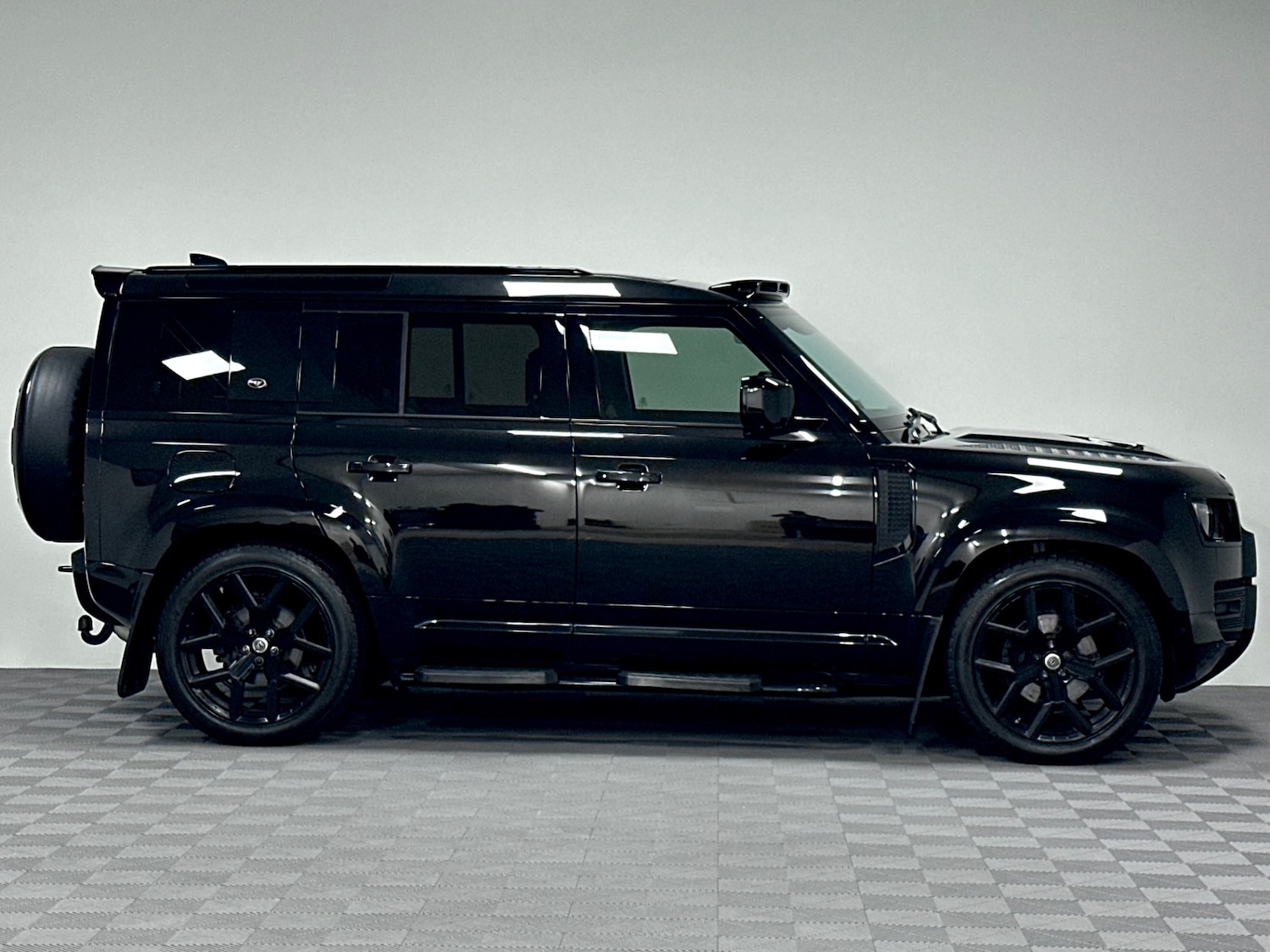 Used Land Rover Defender 110 2021 for sale - 77337919: Photo 39