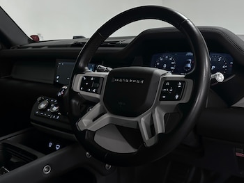 Used Land Rover Defender 110 2021 for sale - 77337919: Photo