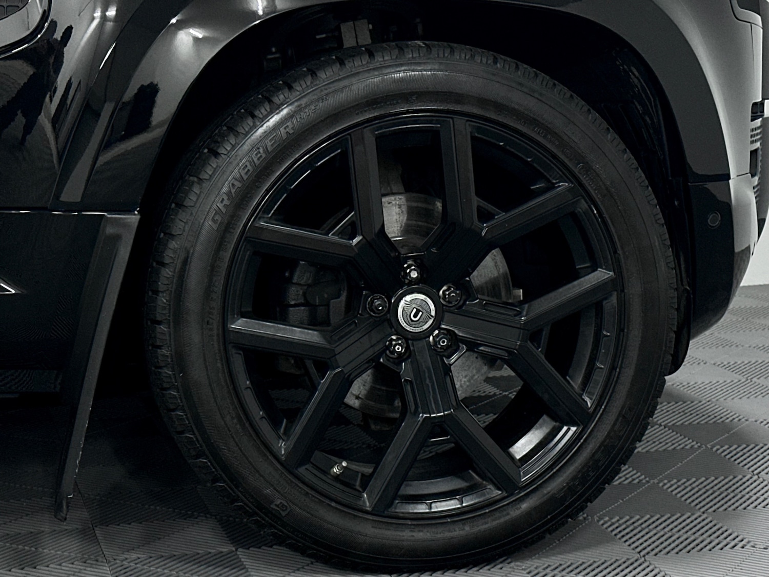 Used Land Rover Defender 110 2021 for sale - 77337919: Photo 9