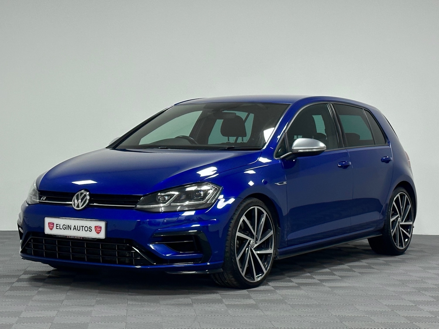 Used Volkswagen Golf 2019 for sale - 76877861: Photo 3