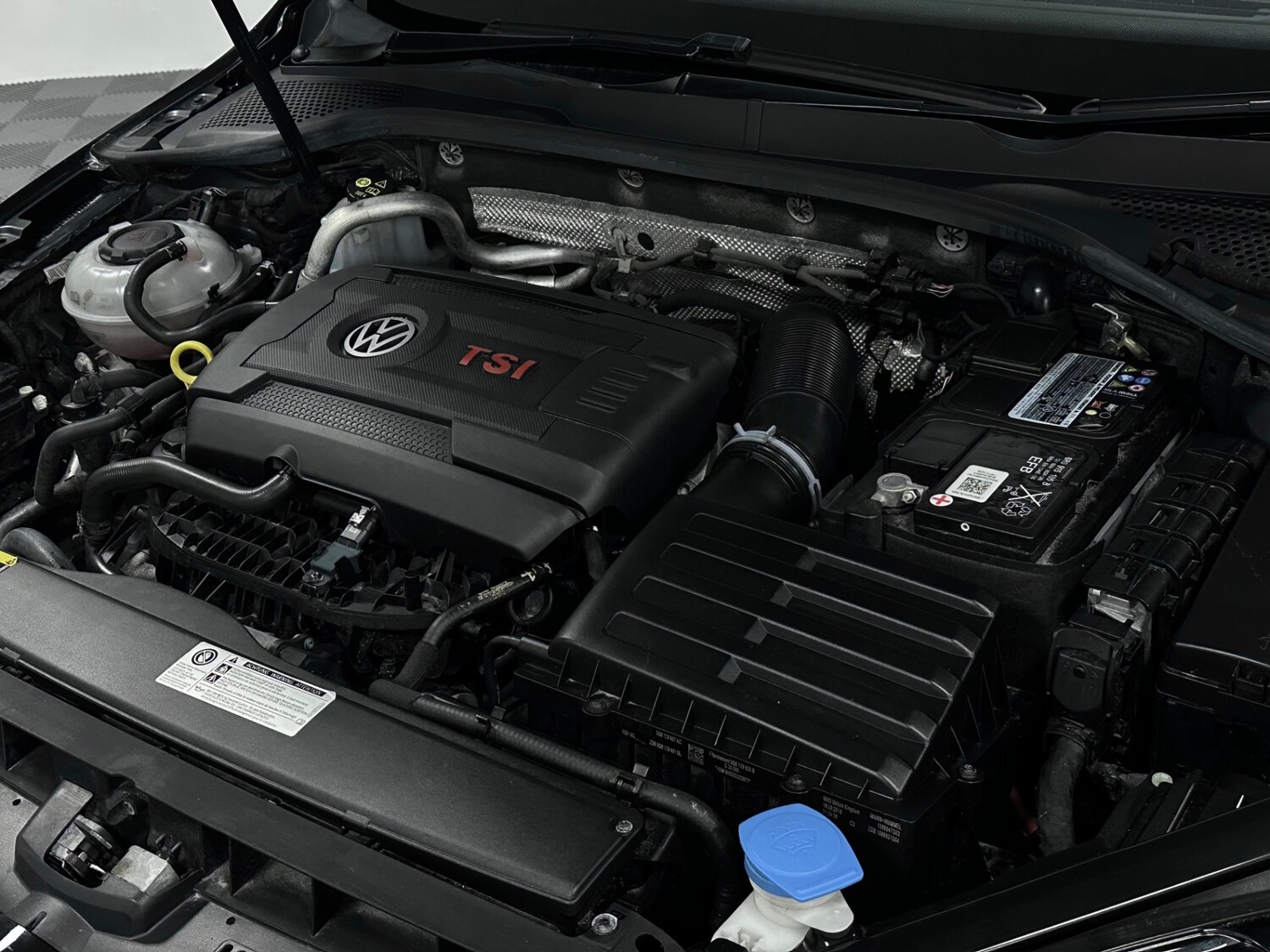 Used Volkswagen Golf 2019 for sale - 77848131: Photo 30