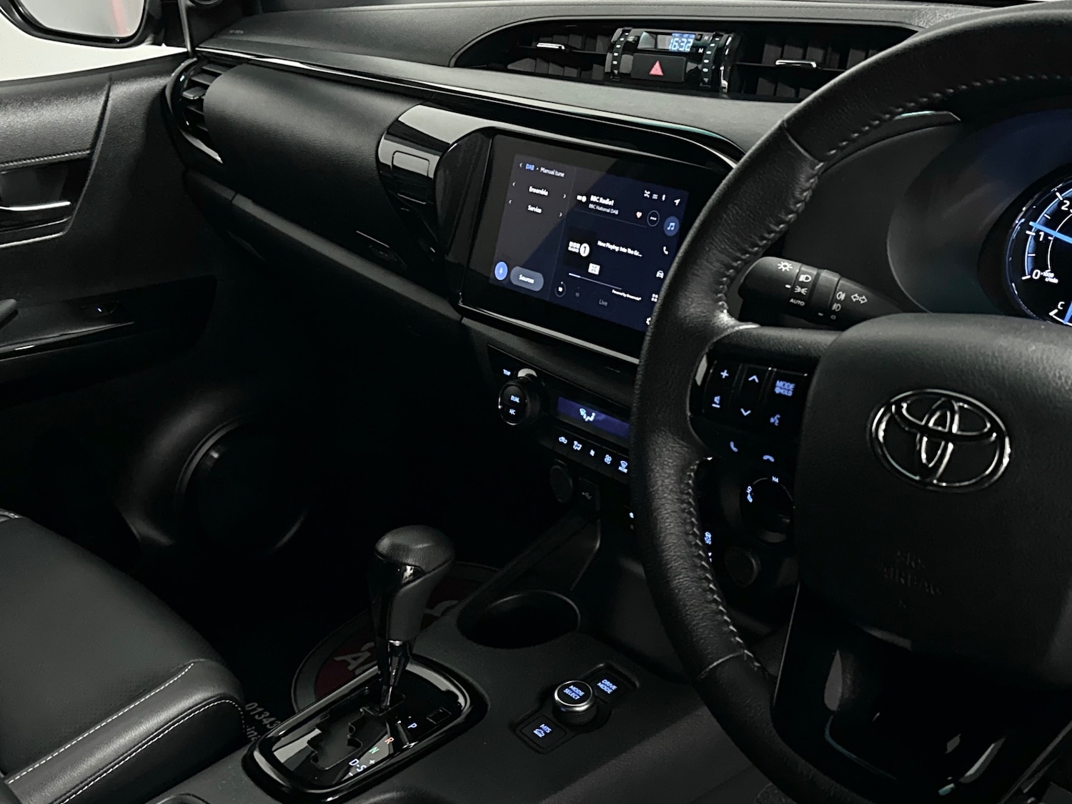 Used Toyota Hilux 2025 for sale - 78122210: Photo 18