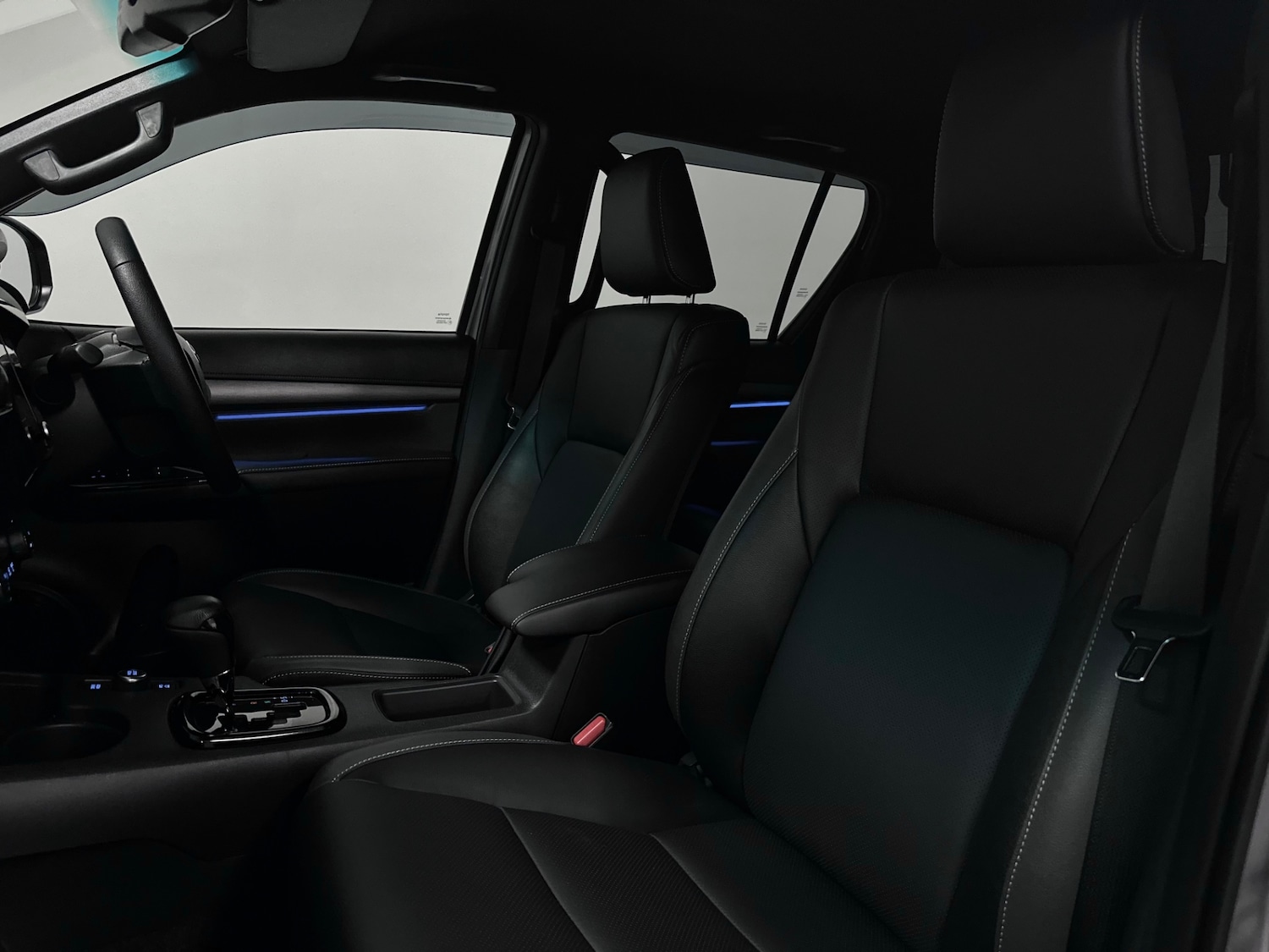 Used Toyota Hilux 2025 for sale - 78122210: Photo 22