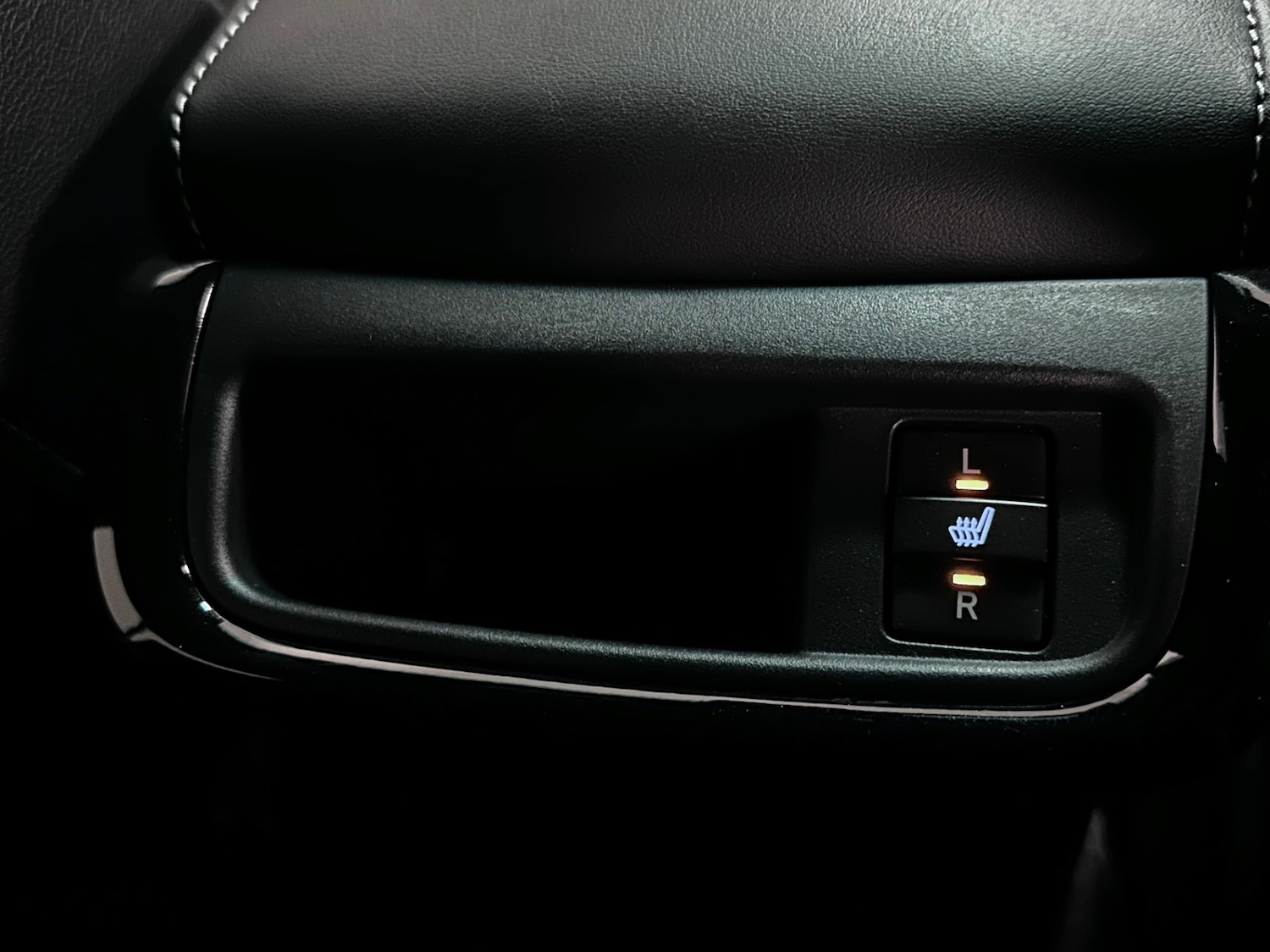 Used Toyota Hilux 2025 for sale - 78122210: Photo 25