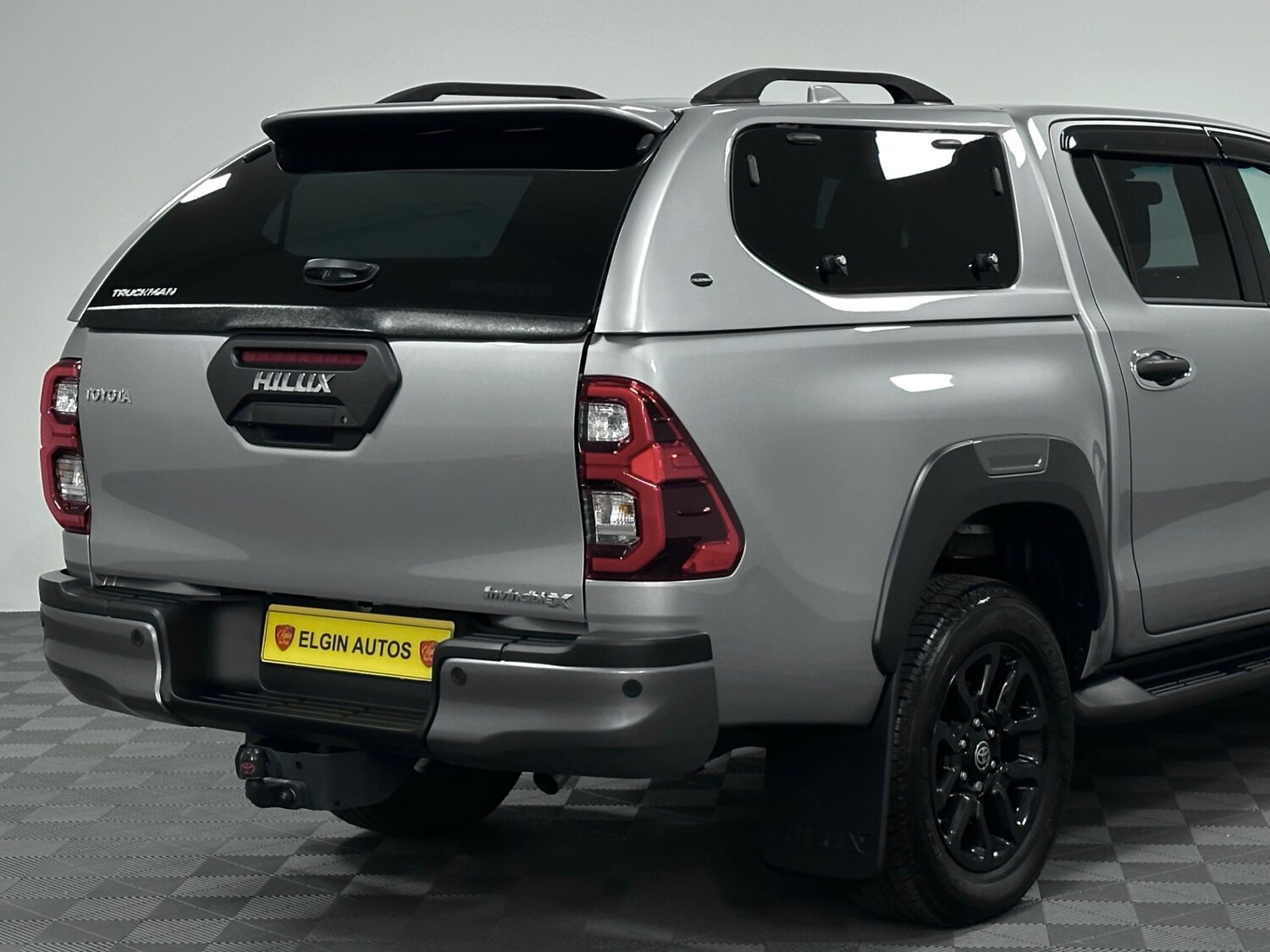 Used Toyota Hilux 2025 for sale - 78122210: Photo 31