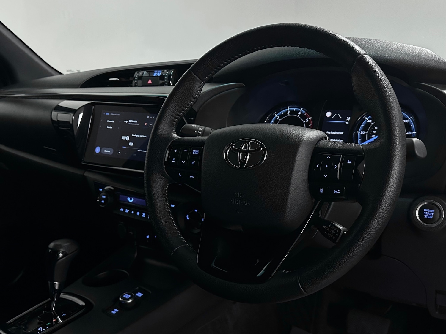 Used Toyota Hilux 2025 for sale - 78122210: Photo 4